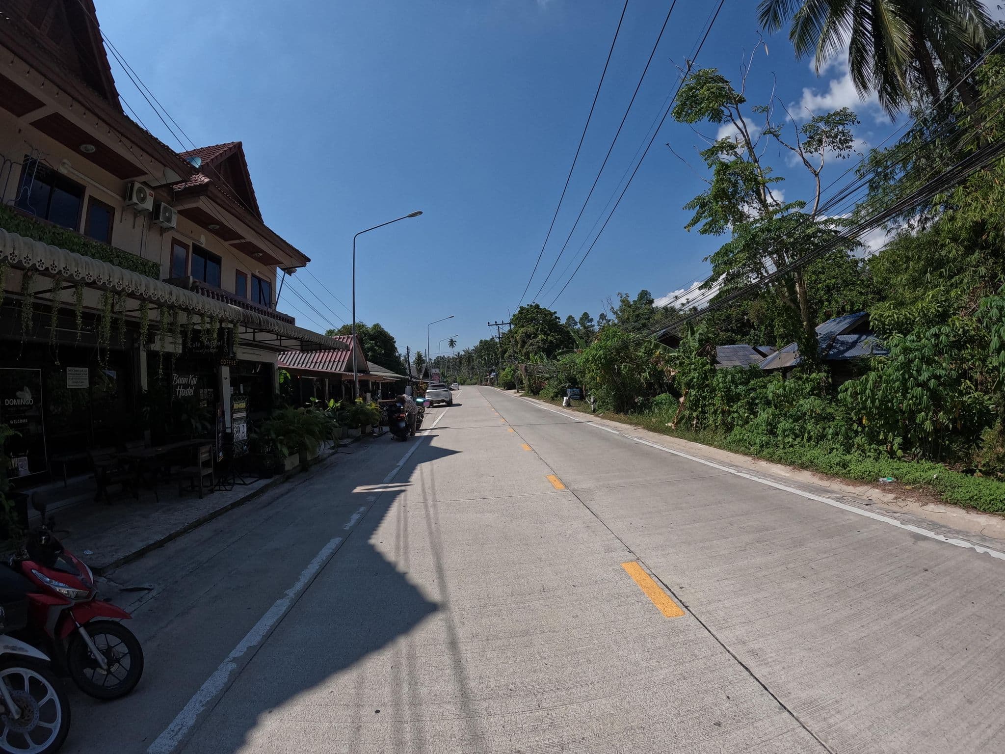 Street view near Domingo Hostel, Ko Pha Ngan