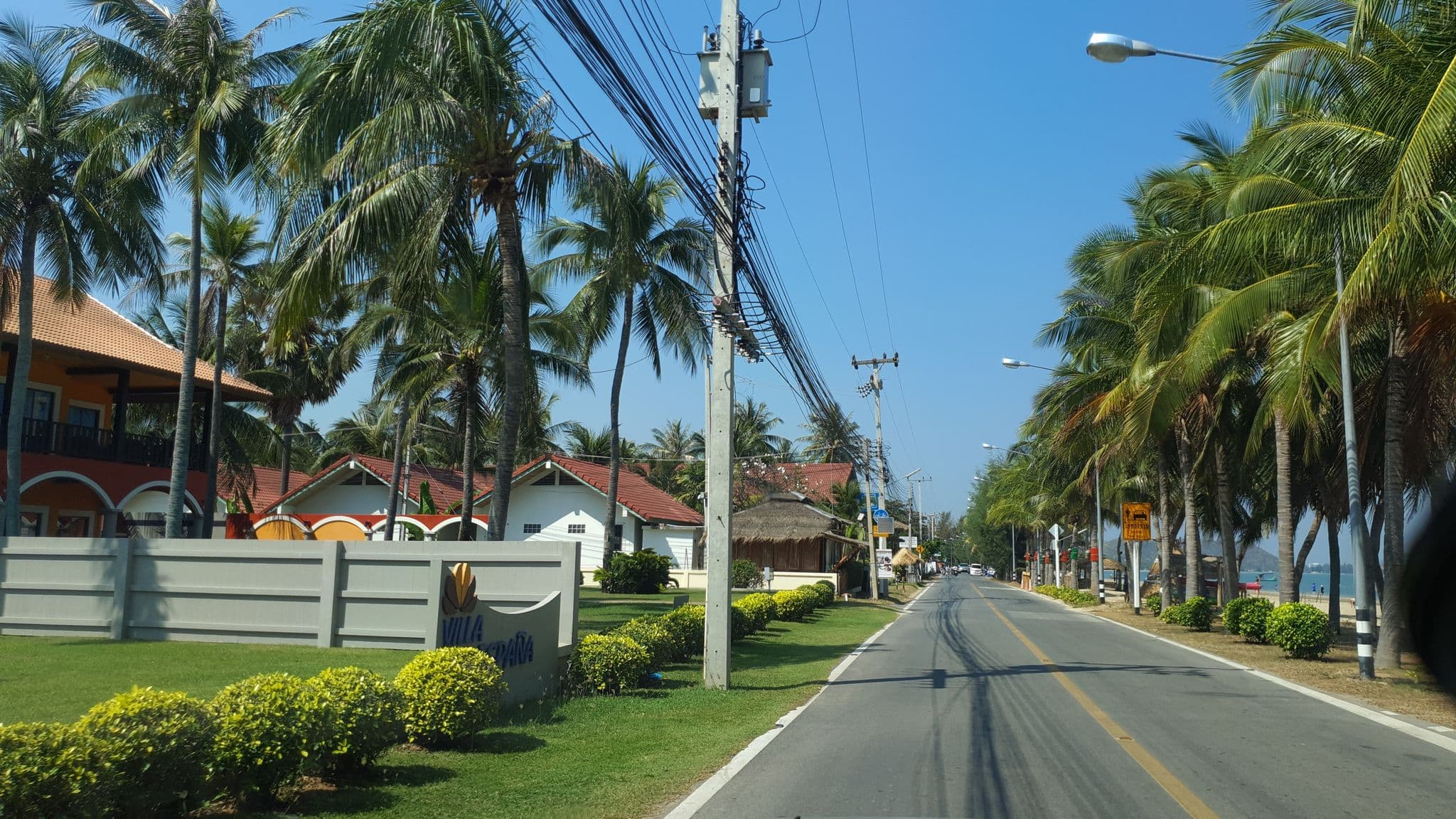 Street view near Villa Espana, Sam Roi Yot — © jrcarlsen (CC BY-SA · Mapillary)