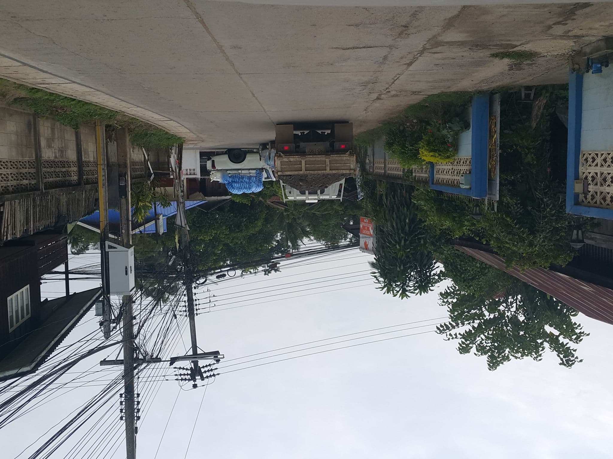 Street view near Monkey House 2, Pai