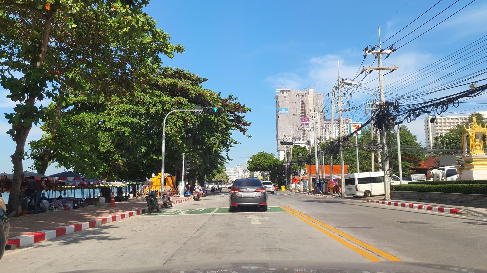 Street view near Grand Jomtien Palace, Pattaya