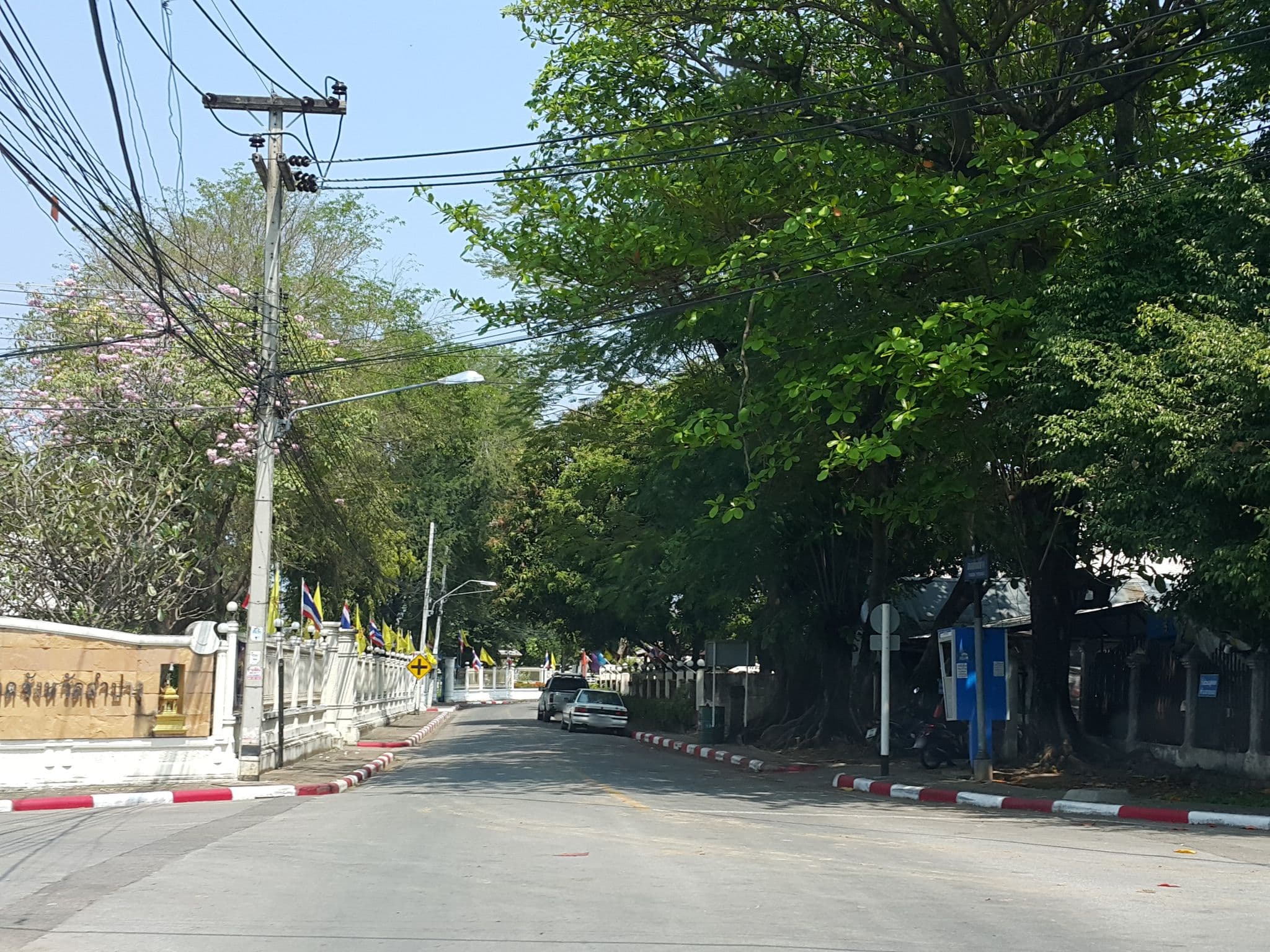 Street view near City Ratsada Apartment, Lampang — © jrcarlsen (CC BY-SA · Mapillary)