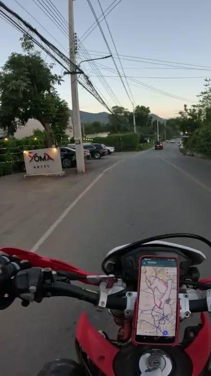 Street view near Yoma Hotel, Pai