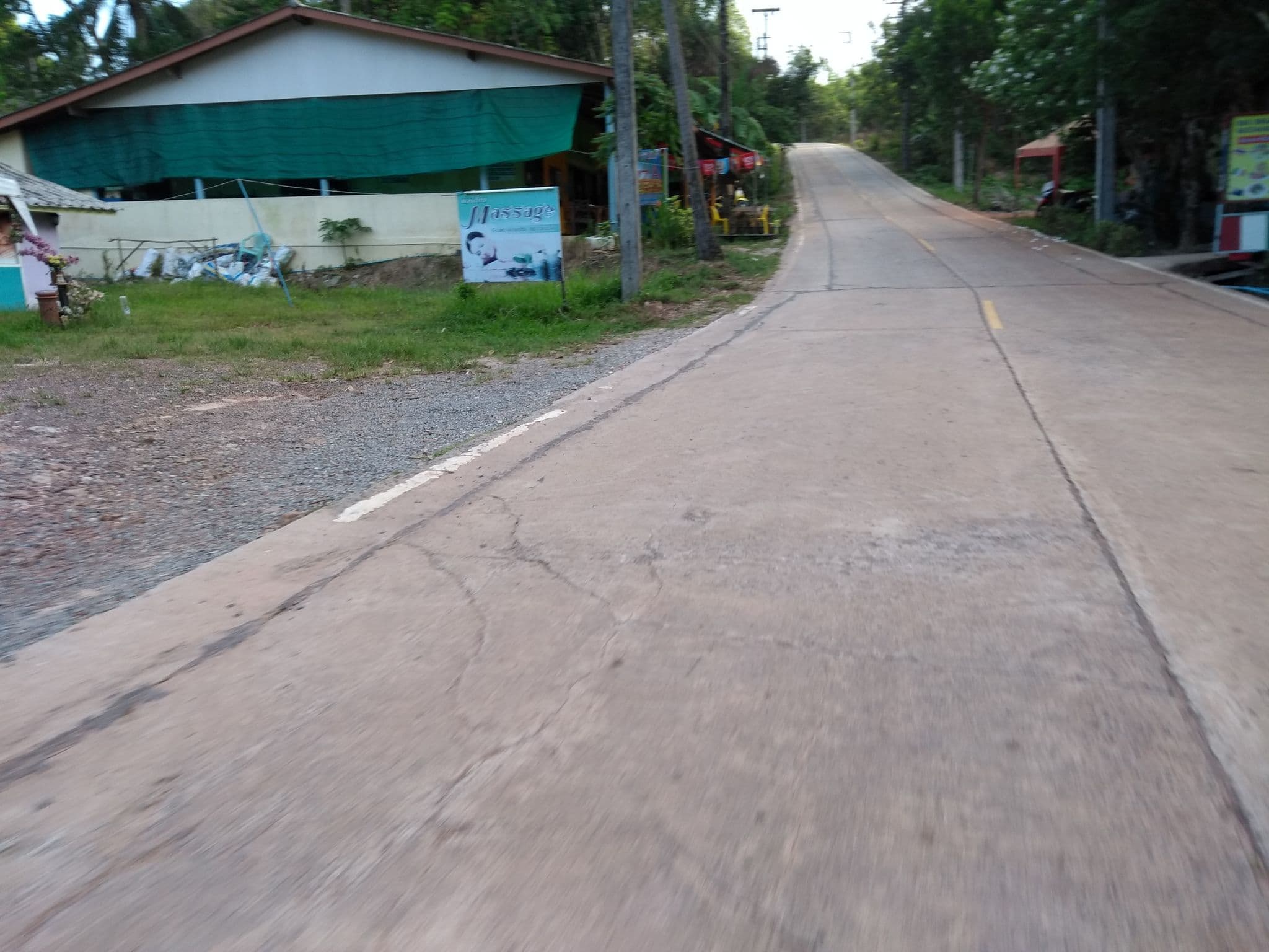 Street view near Happy Days, Ko Kood — © captainkoons (CC BY-SA · Mapillary)