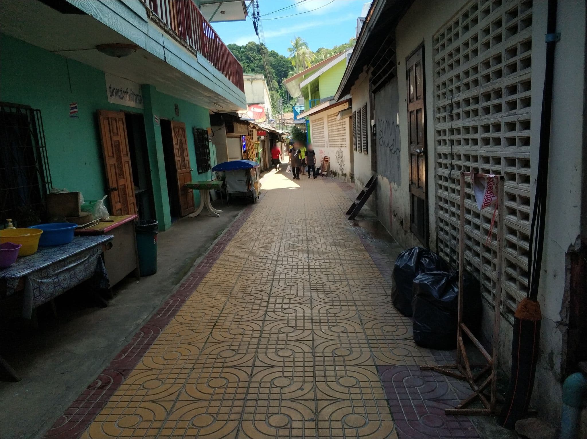 Street view near Aladdin Guest House, Ban Phru Nai — © freddouhelk (CC BY-SA · Mapillary)