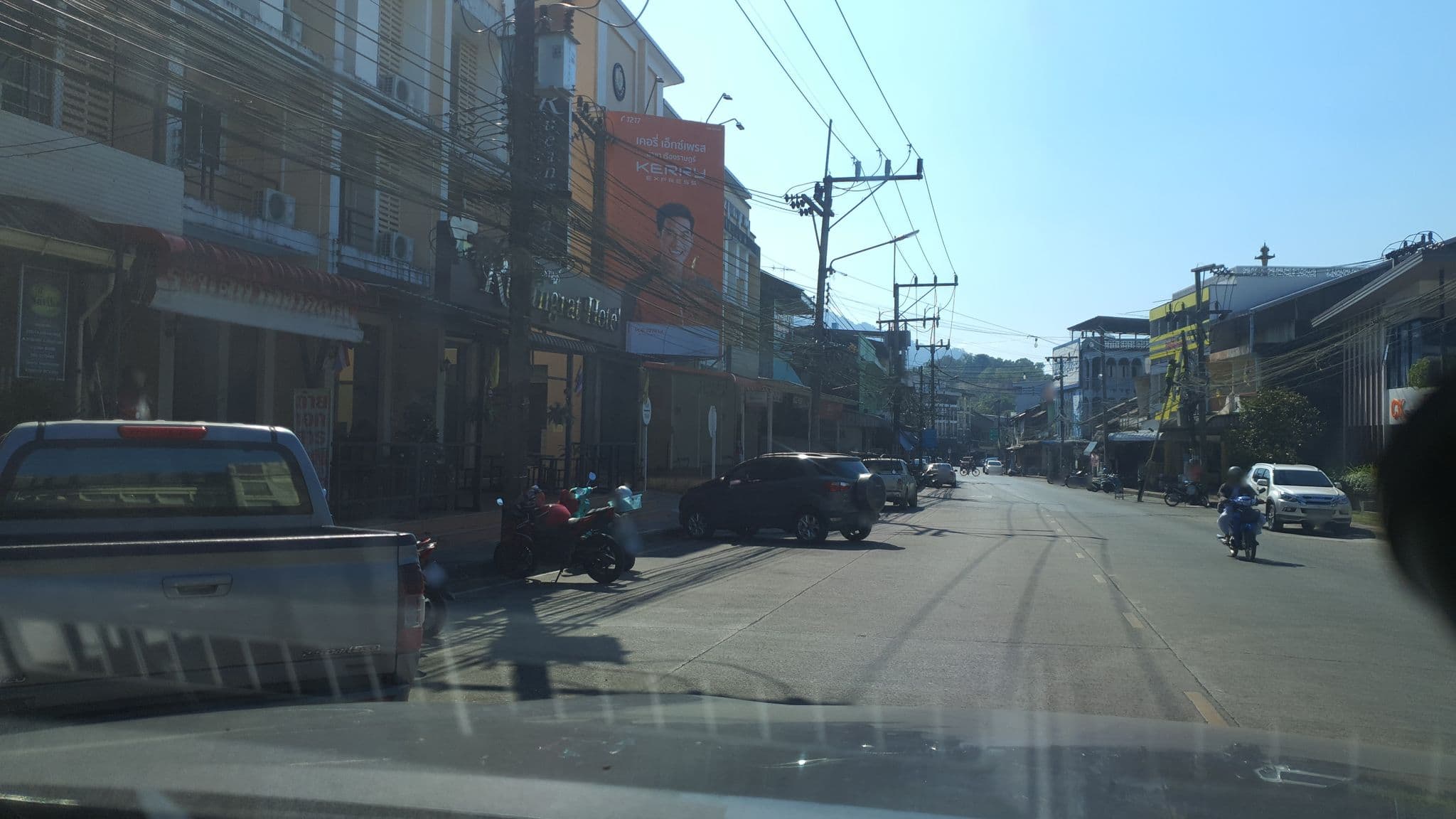 Street view near Rueangrat Hotel, Ranong