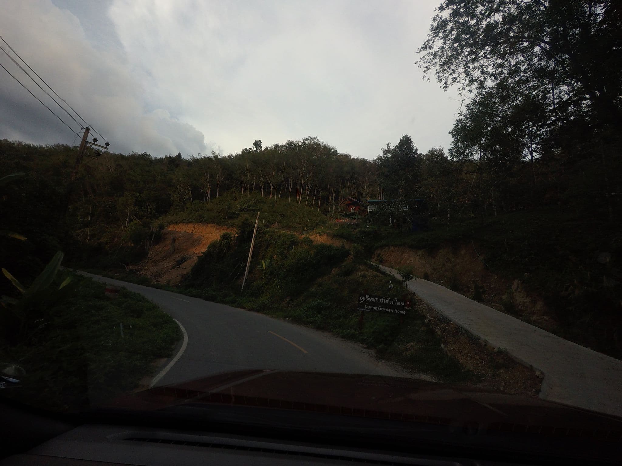Street view near Durian Garden Home, Betong — © mishari (CC BY-SA · Mapillary)