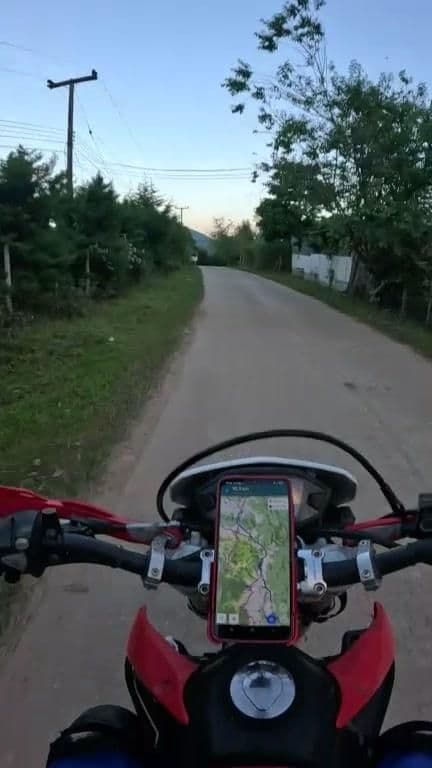 Street view near Khang Khai, San Pa Tong — © julcnx (CC BY-SA · Mapillary)