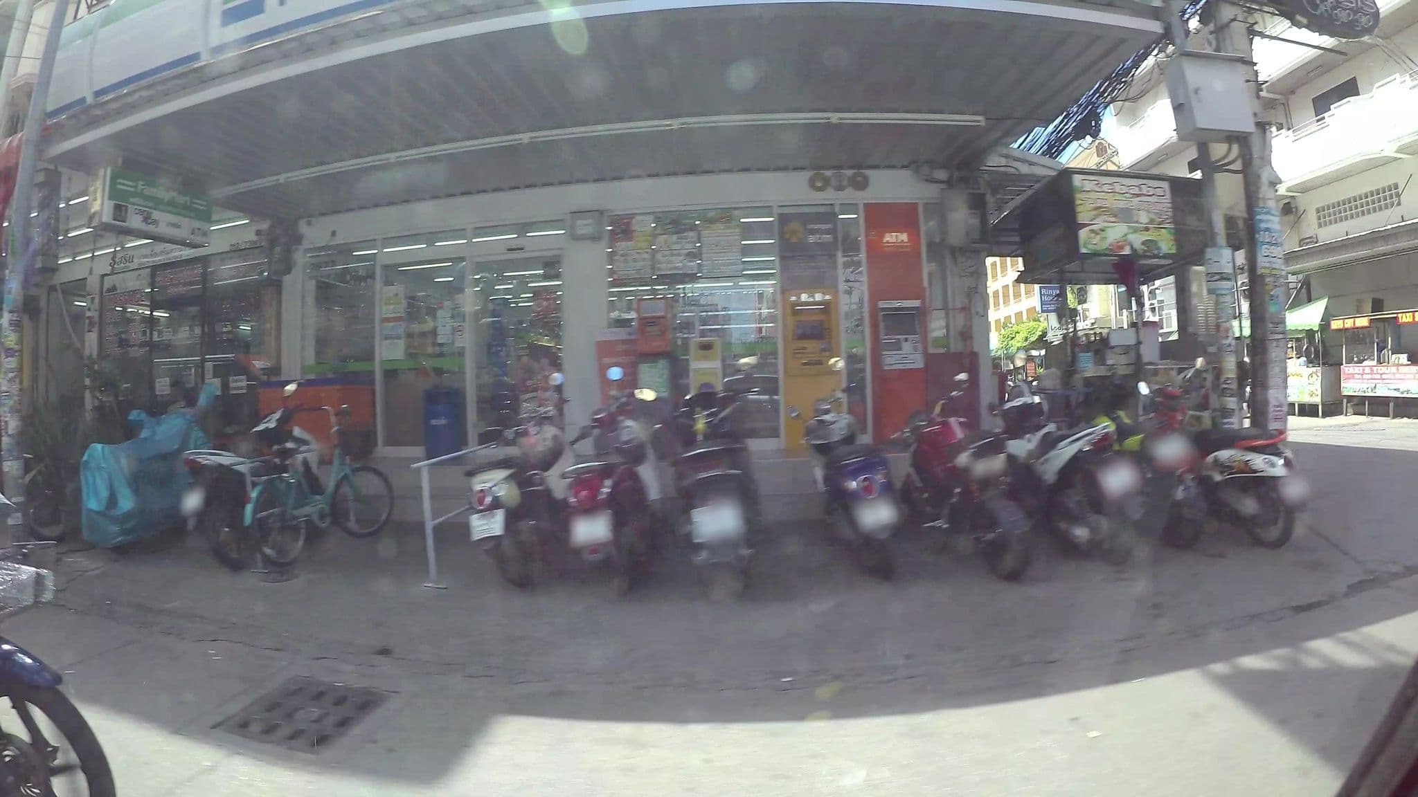 Street view near Hug Me Guesthouse, Pattaya
