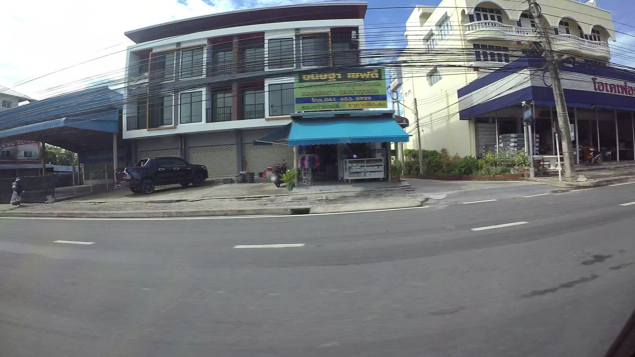 Street view near Kantary Hotel Ban Chang, Ban Chang — © kaart_3 (CC BY-SA · Mapillary)