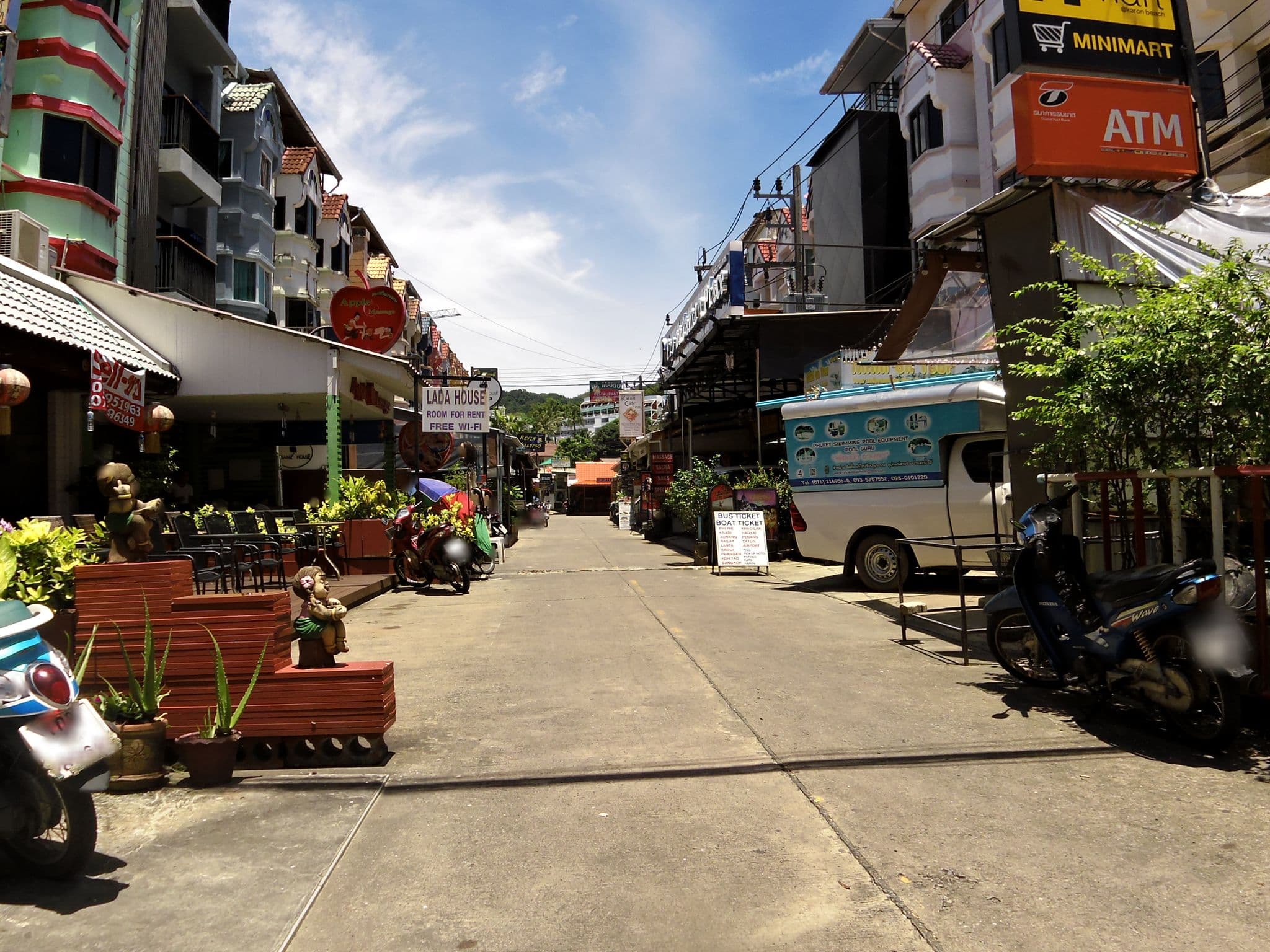 Street view near Fantastic, Ban Karon — © skillsy (CC BY-SA · Mapillary)