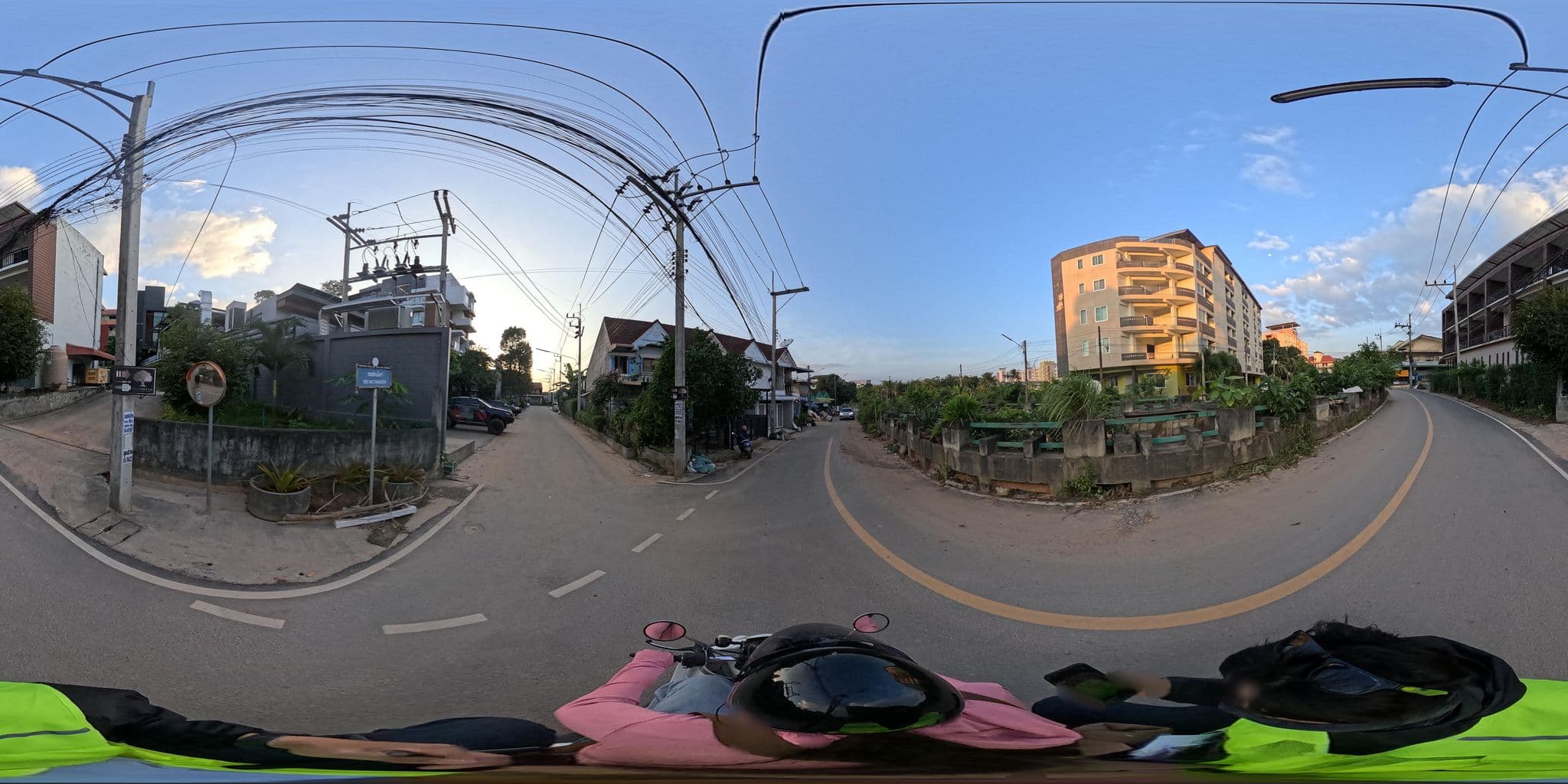 Street view near Richmann Resort Hotel, Hat Yai