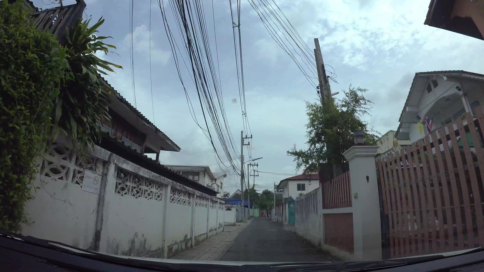 Street view near 33 Poshtel, Chiang Mai — © kaart_3 (CC BY-SA · Mapillary)