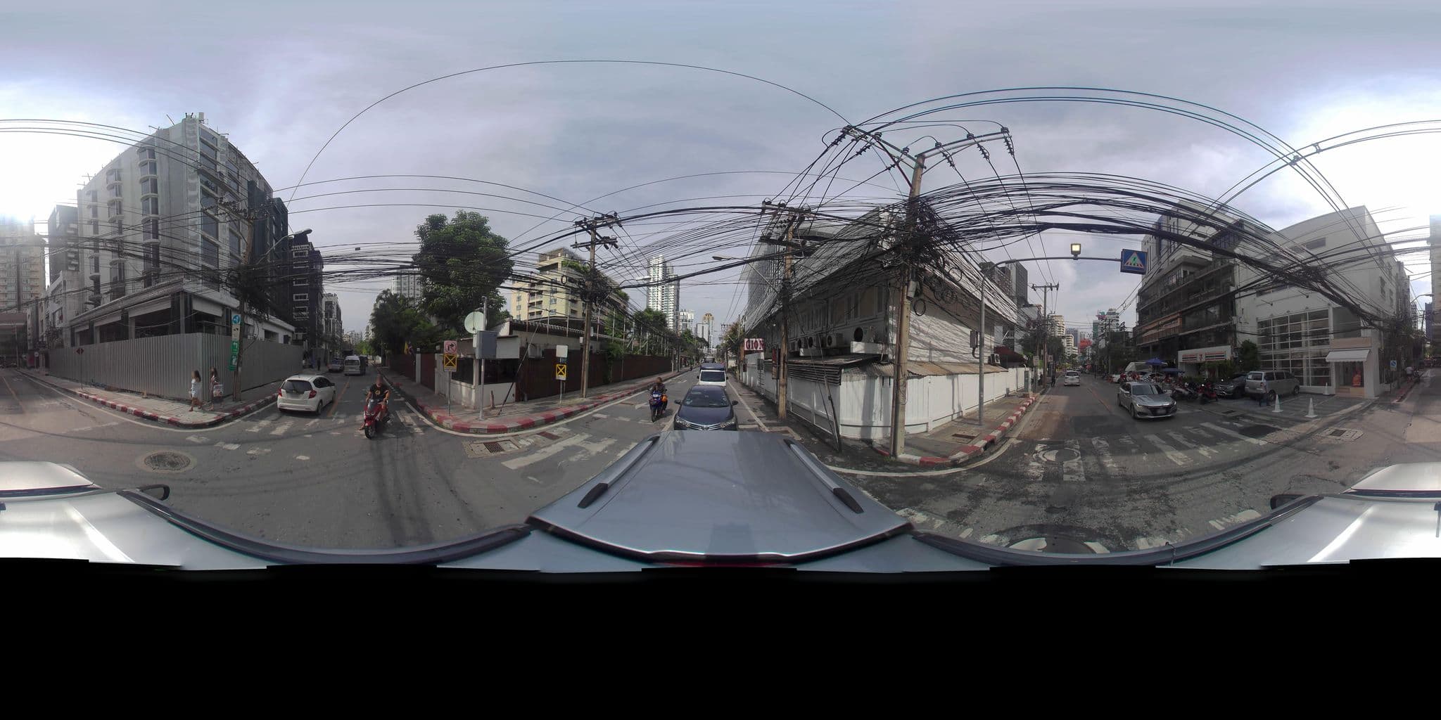 Street view near Public Hotel, Watthana — © tritaporn (CC BY-SA · Mapillary)