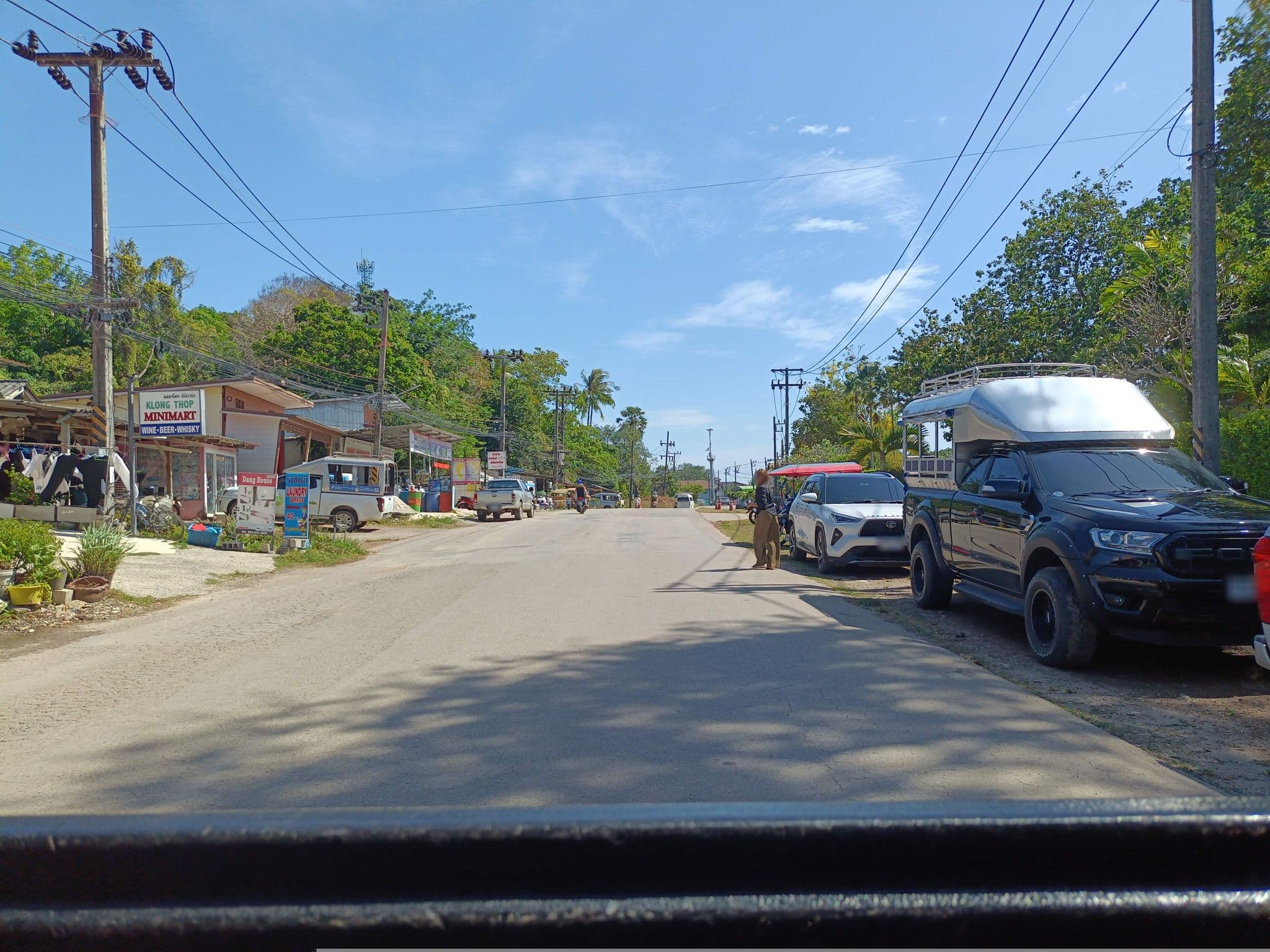Street view near lanta danghouse, Ko Lanta — © skillsy (CC BY-SA · Mapillary)