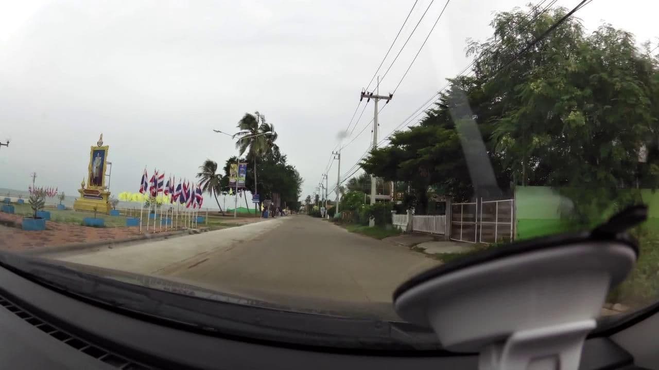 Street view near BAAN PIM & BAAN PARE, Pran Buri — © rariyaso (CC BY-SA · Mapillary)