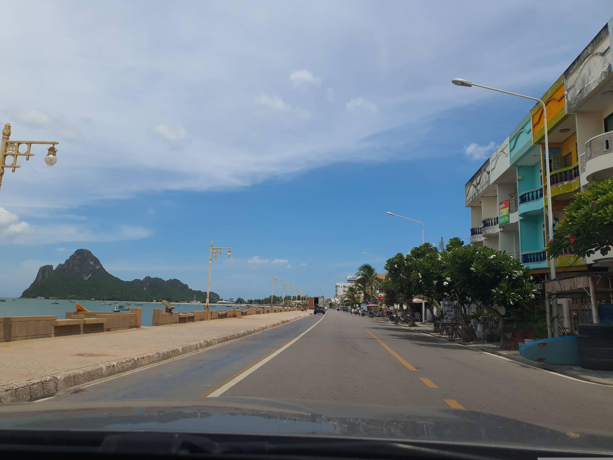 Street view near Jungle Guesthouse, Prachuap Khiri Khan — © jrcarlsen (CC BY-SA · Mapillary)
