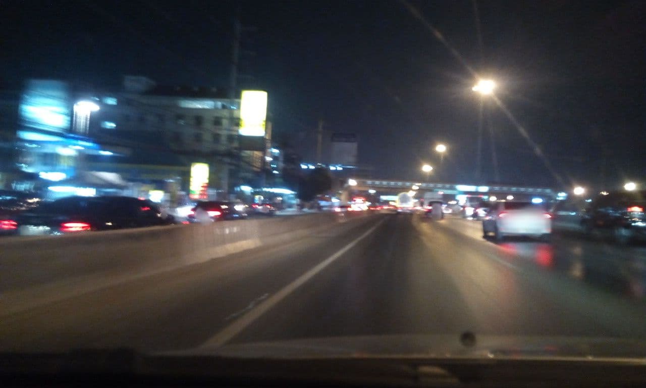 Street view near Matini Hotel @BU, Khlong Luang — © ozflor (CC BY-SA · Mapillary)
