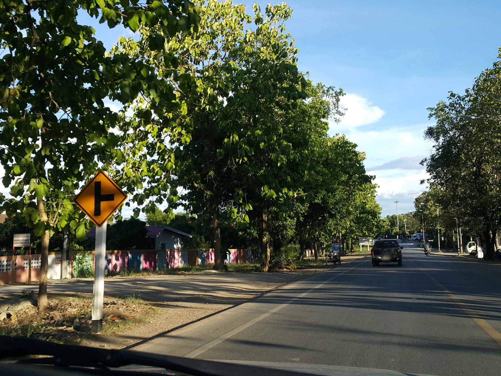 Street view near Haidaily, Pa Sang — © jrcarlsen (CC BY-SA · Mapillary)