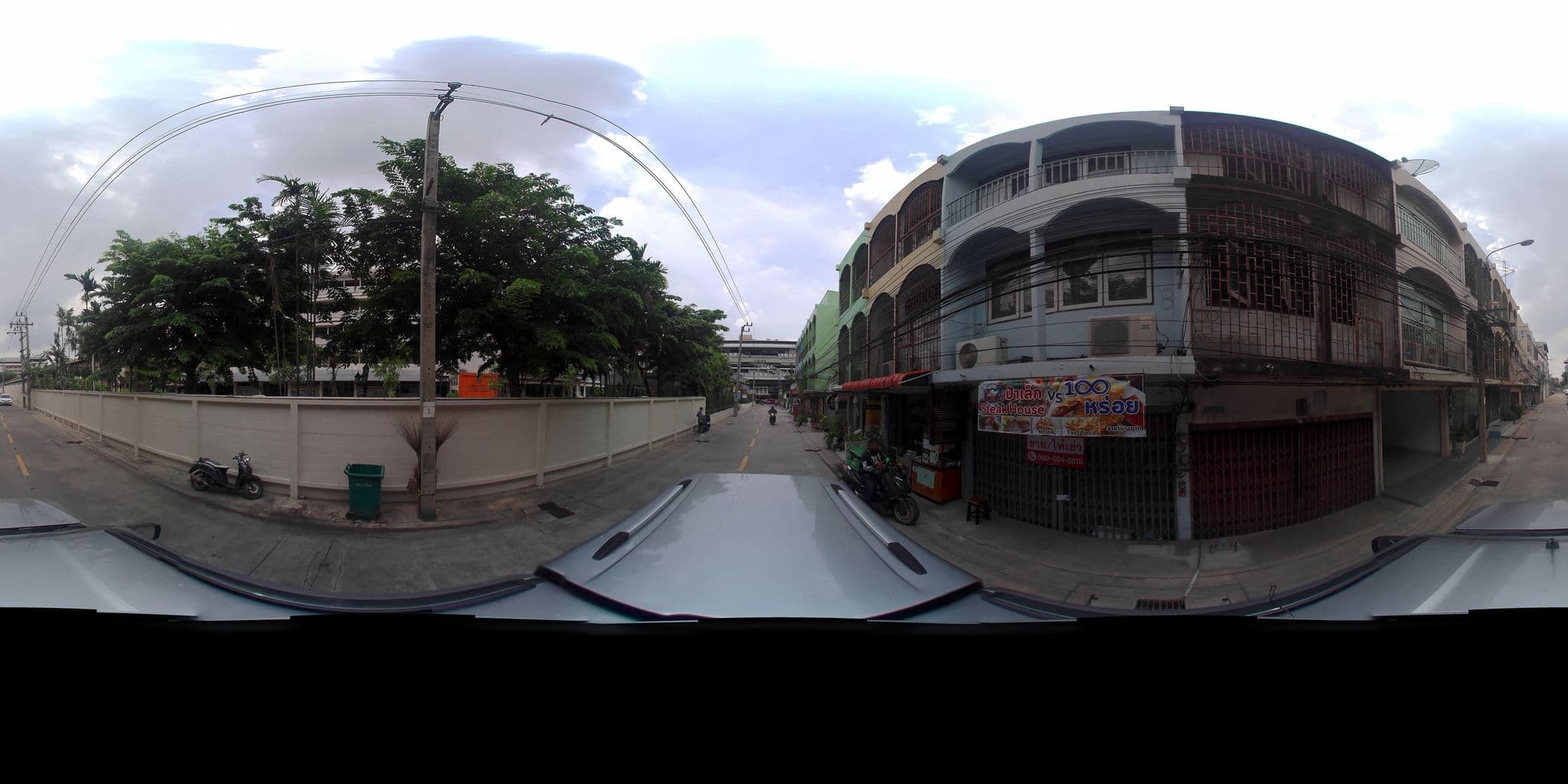 Street view near Chan Cha La 99, Phra Khanong — © tritaporn (CC BY-SA · Mapillary)