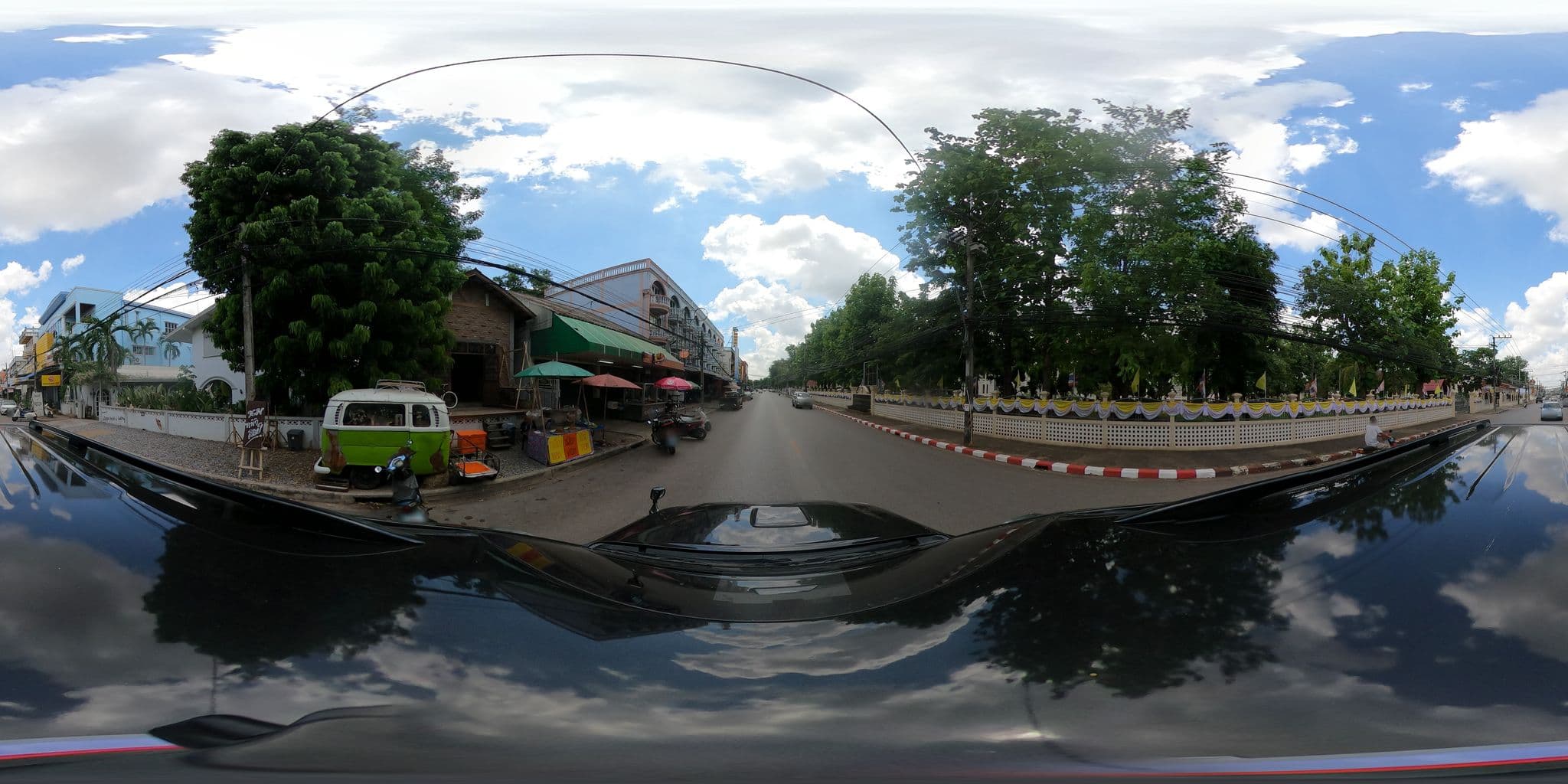 Street view near Silposa Hostel, Nong Khai — © nuttawutbunta (CC BY-SA · Mapillary)