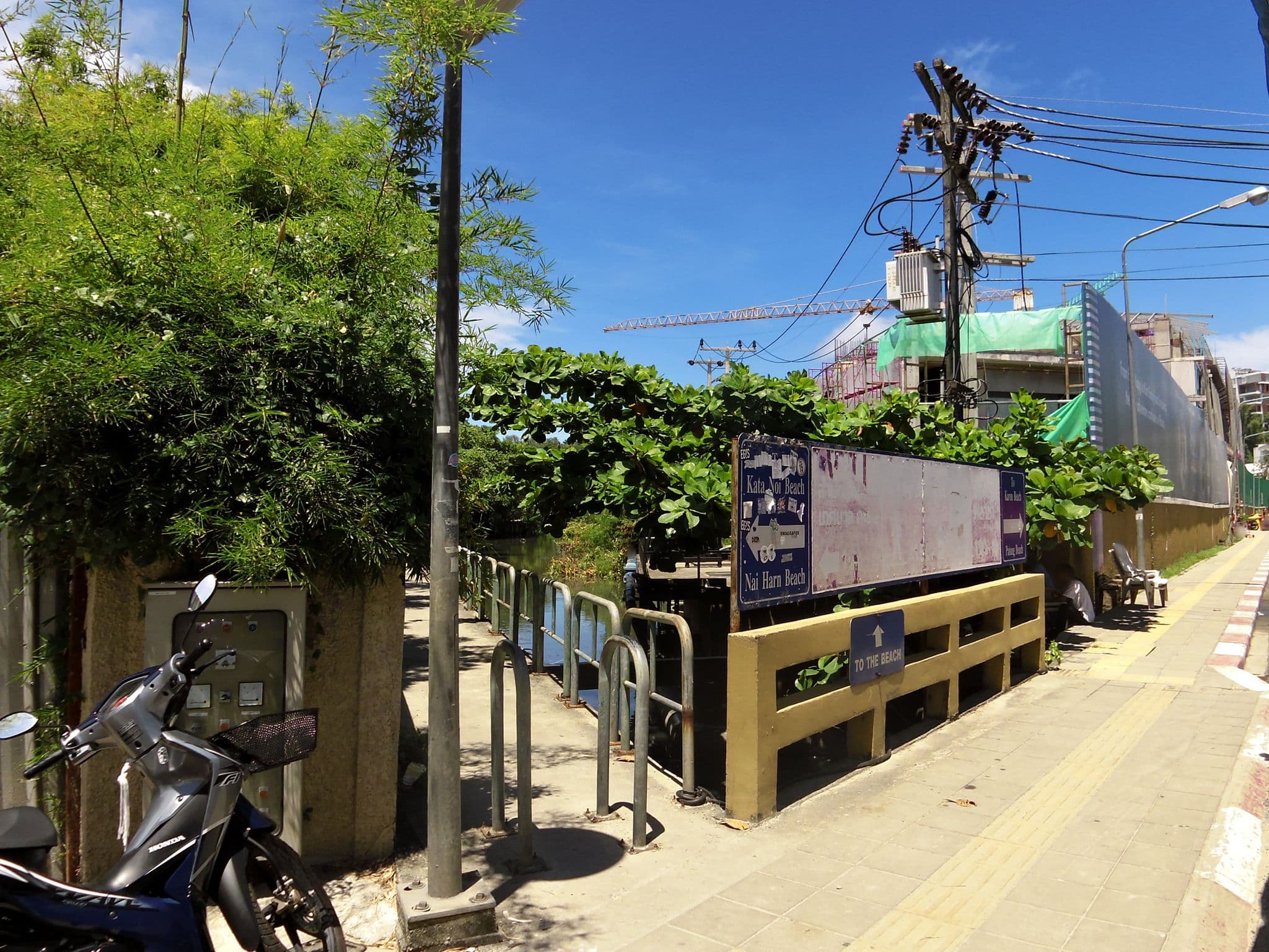 Street view near Surf Blue, Ban Kata