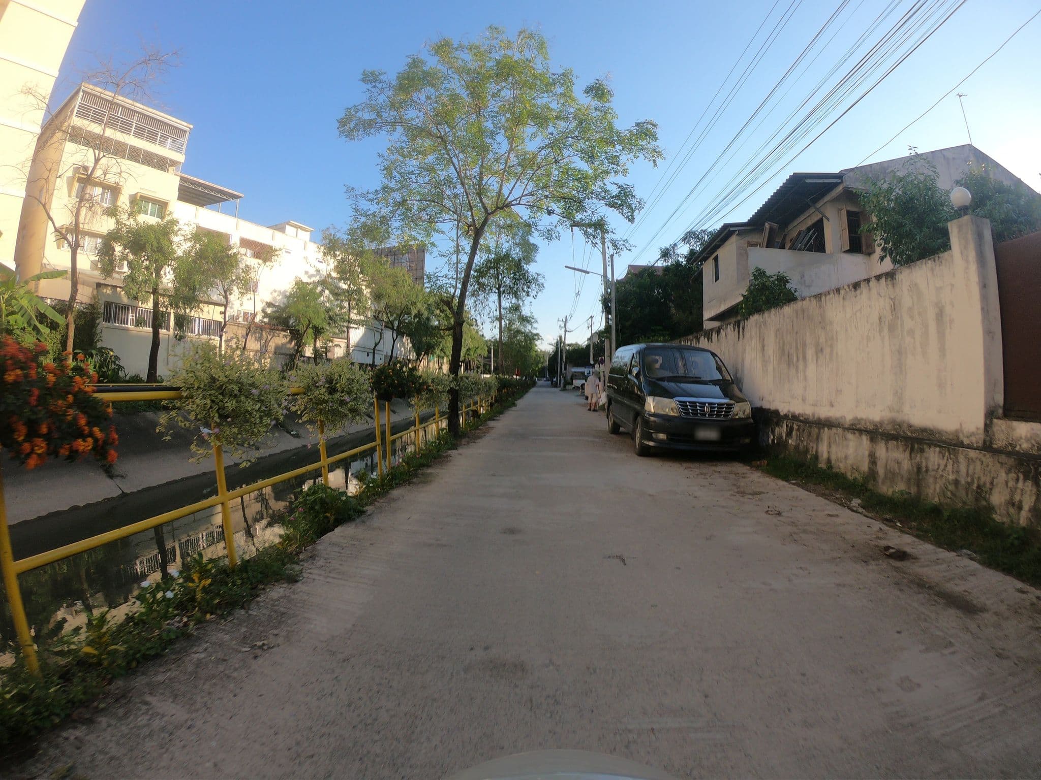 Street view near Royal Peninsula, Chiang Mai
