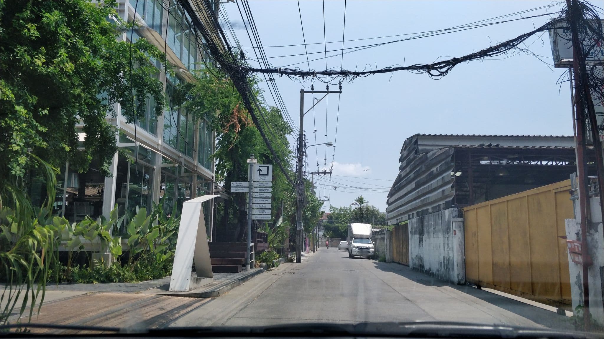 Street view near Refill Now, Watthana