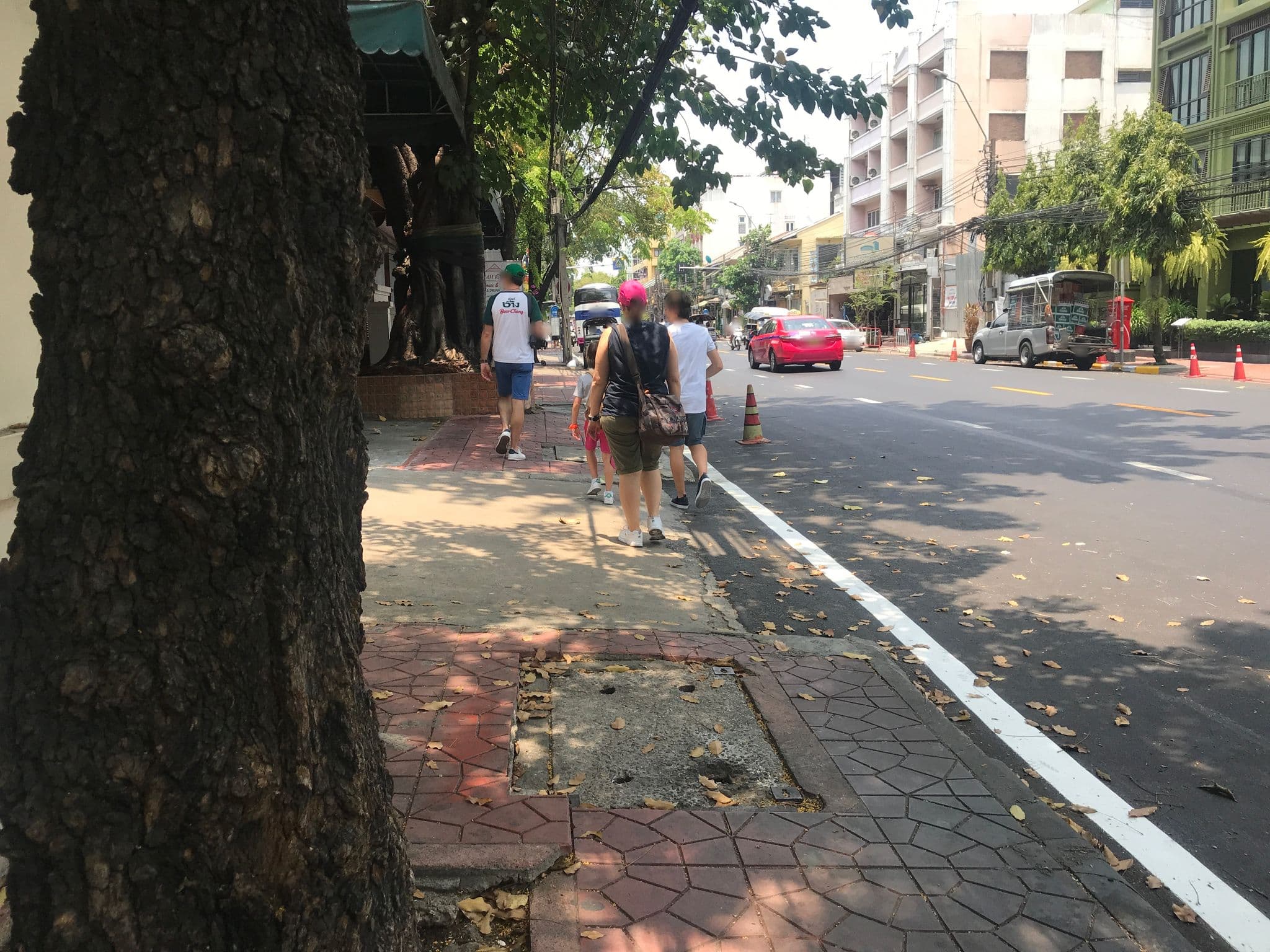Street view near New Siam 2, Bang Yi Khan — © naaao5228 (CC BY-SA · Mapillary)