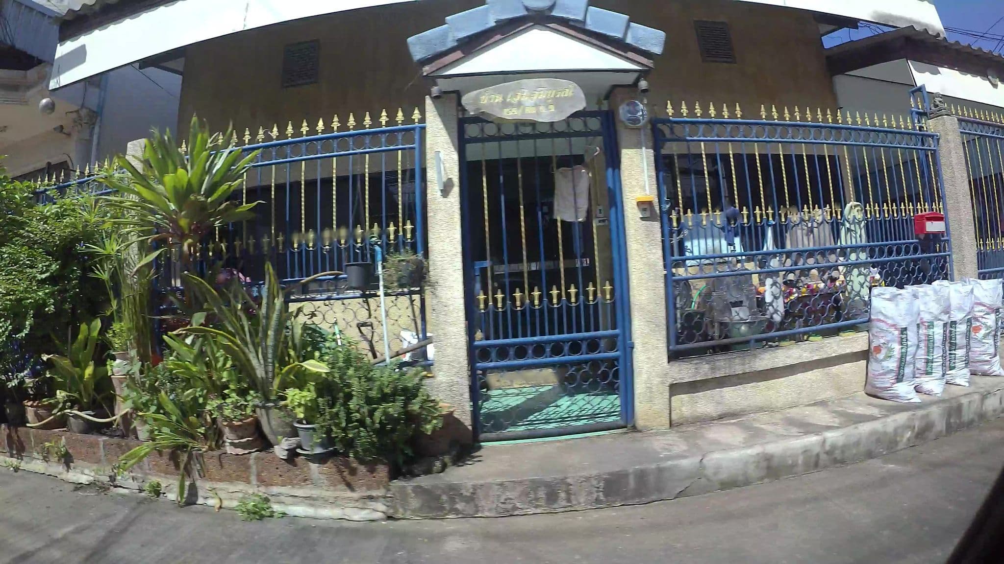 Street view near DK Service Apartment, Pattaya