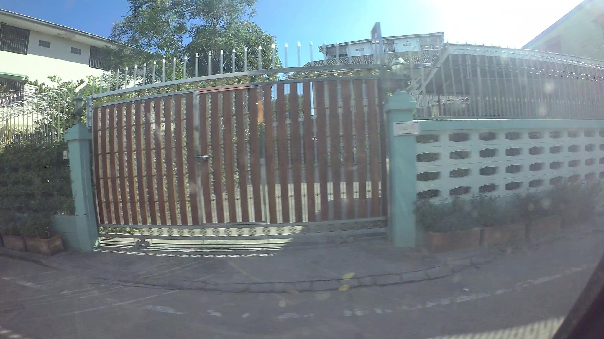Street view near Tigglesbitties Tavern, Pattaya