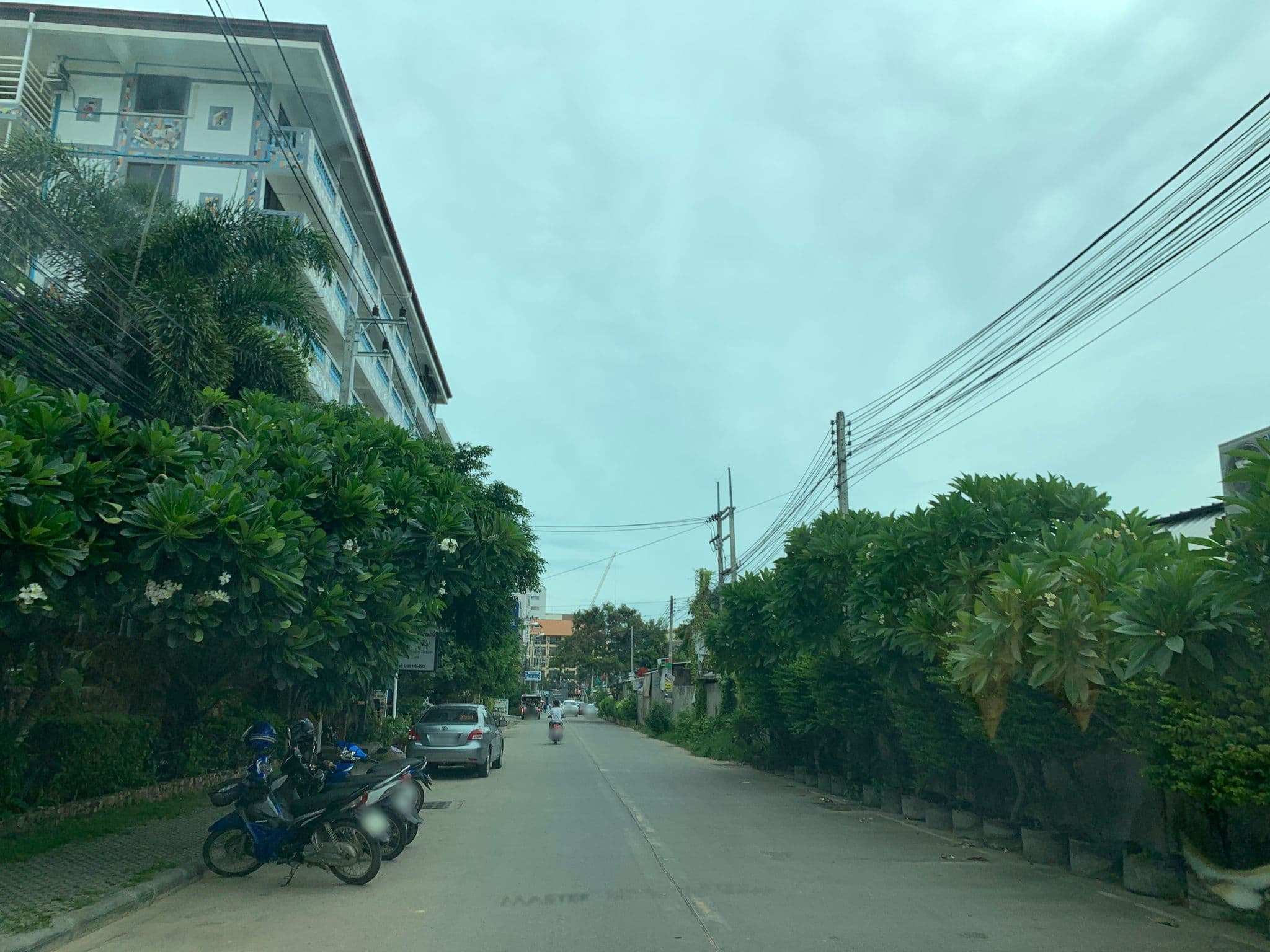 Street view near Jada Beach Residence, Pattaya