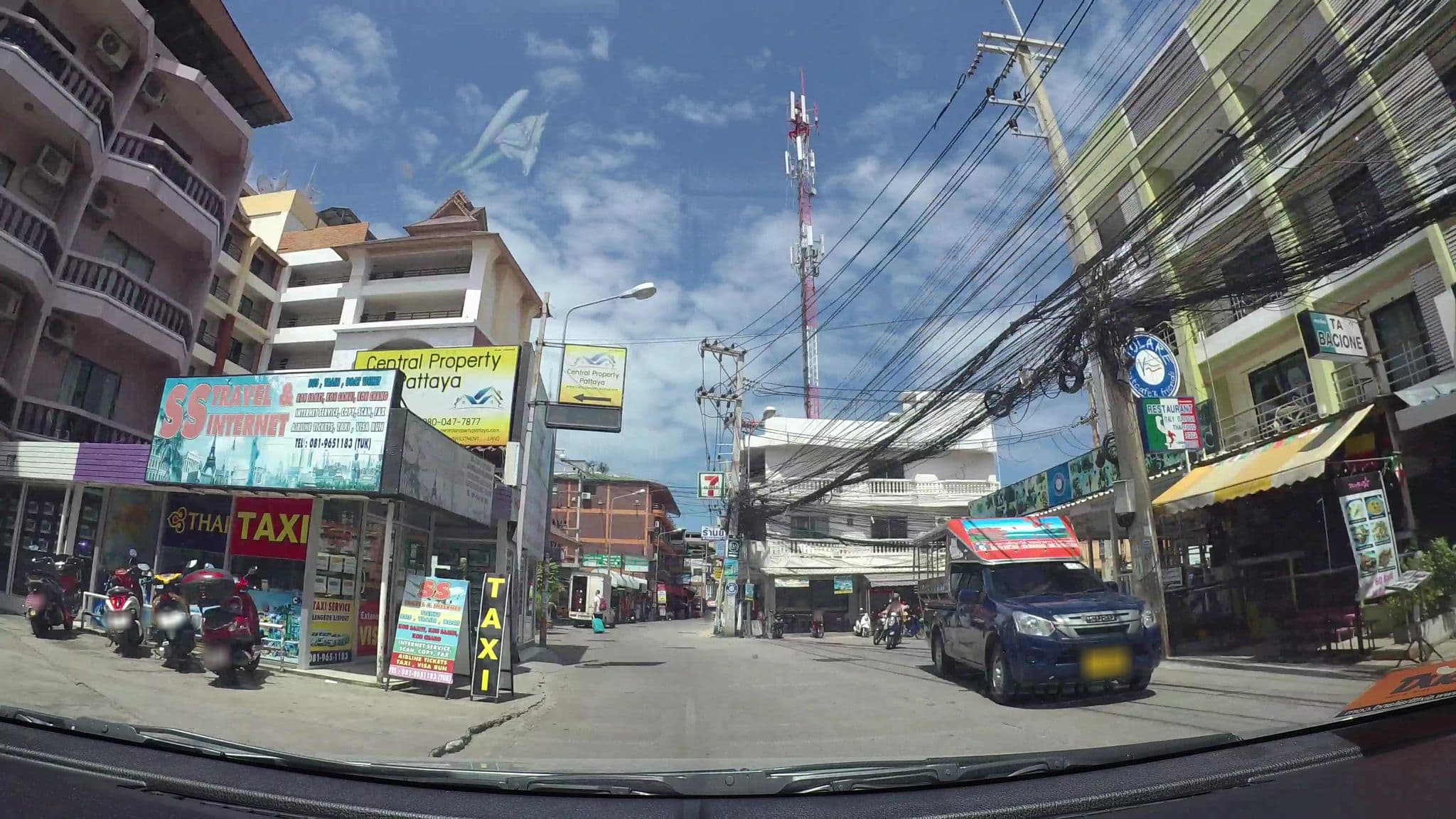 Street view near Debua Hotel Pattaya, Pattaya