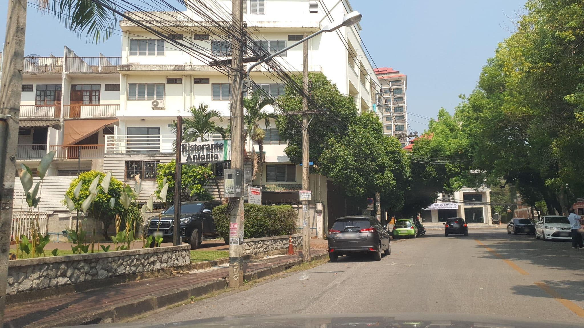 Street view near The Empress Hotel, Chiang Mai
