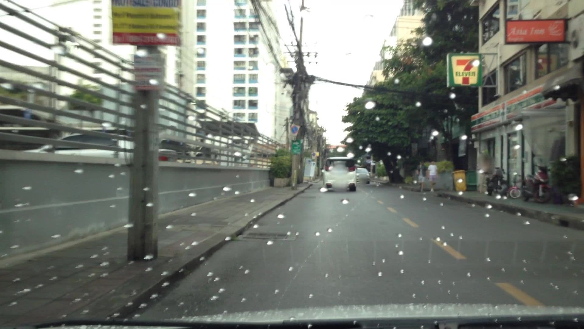 Street view near Asia Inn, Makkasan