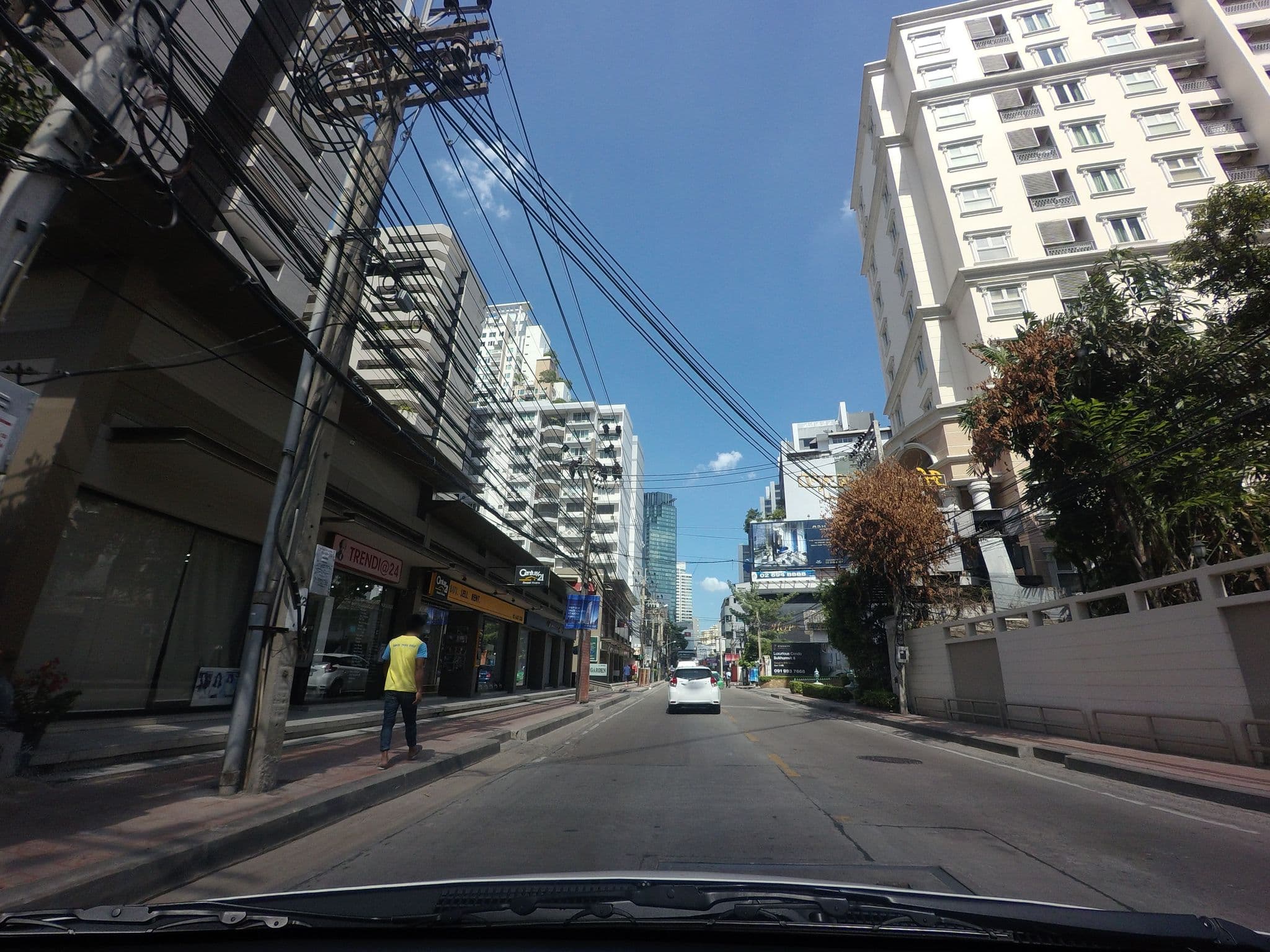 Street view near Hope Land, Watthana