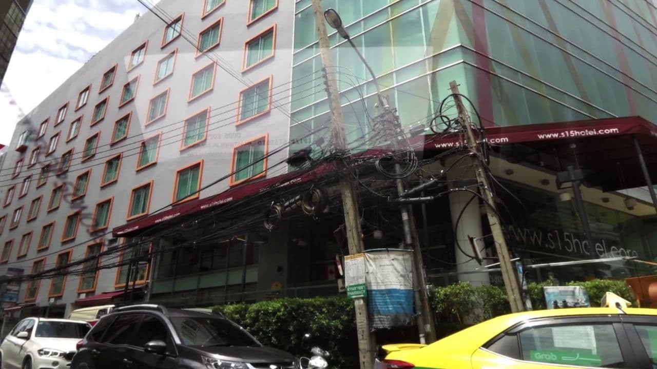 Street view near S15 Hotel, Makkasan