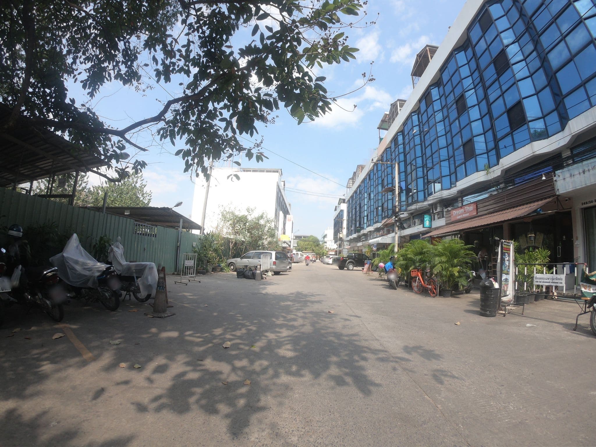 Street view near Tropicana, Chiang Mai