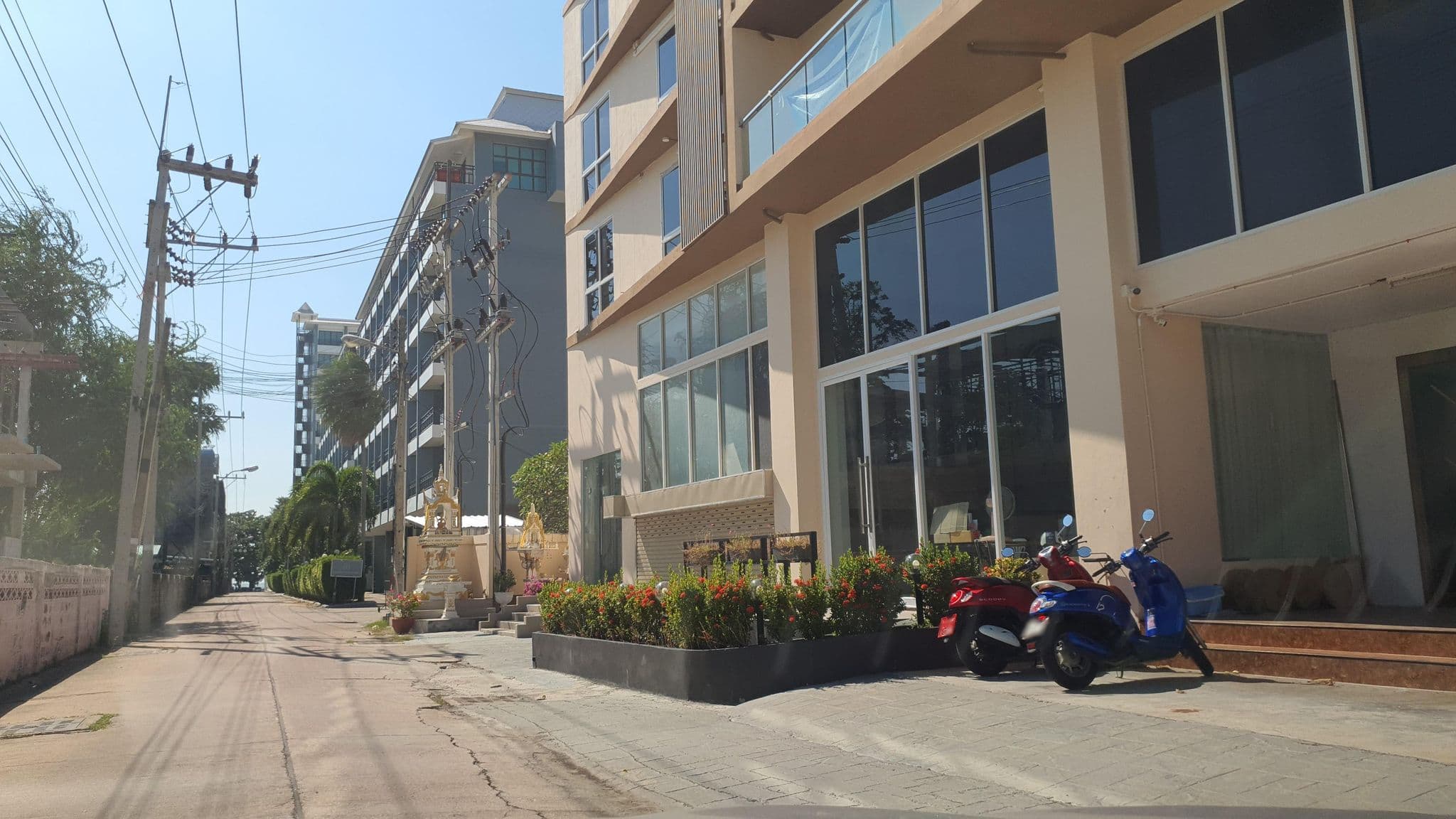 Street view near HT9 Hotel, Pattaya