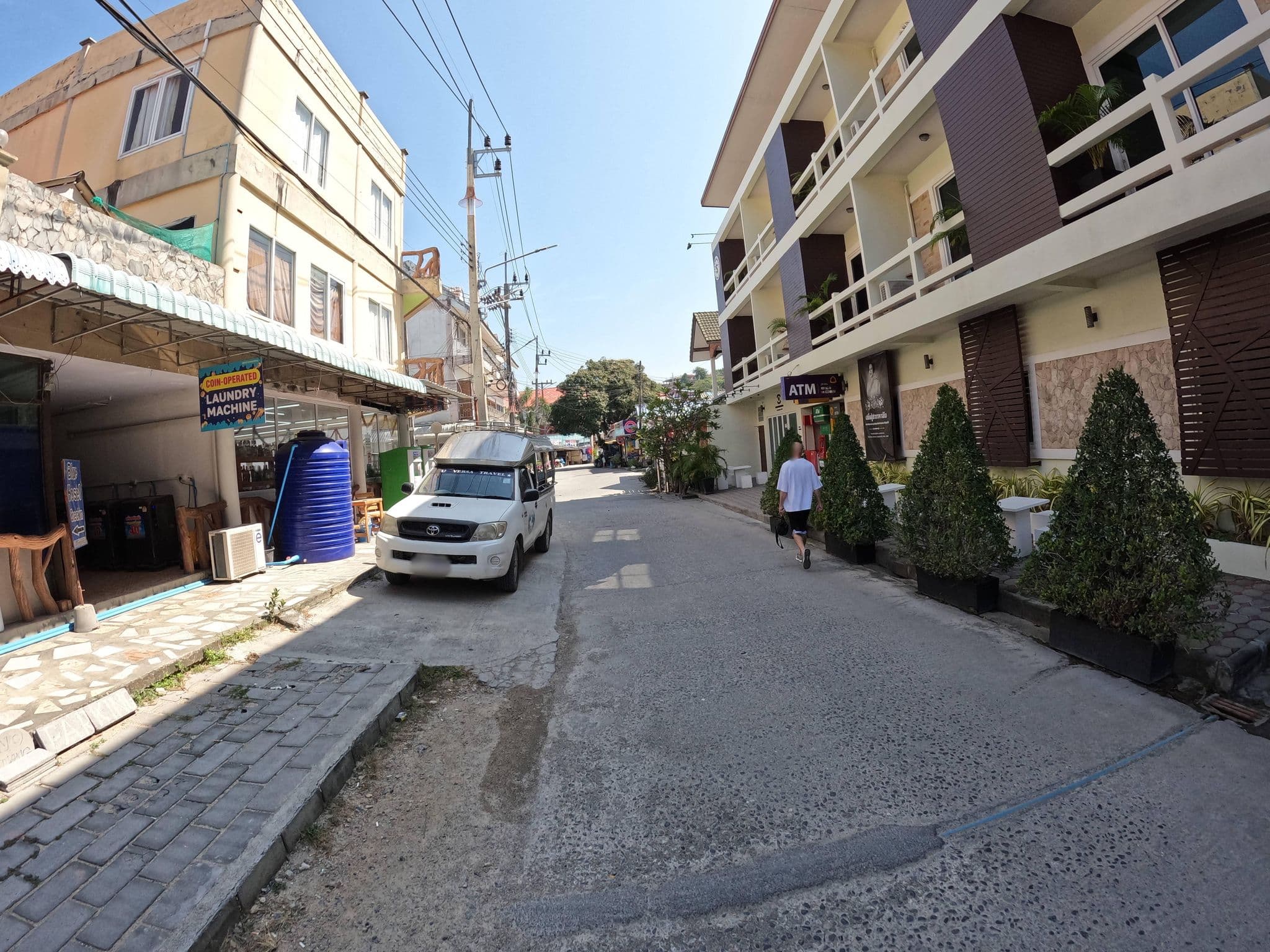 Street view near Phangan Pearl, Ko Pha Ngan