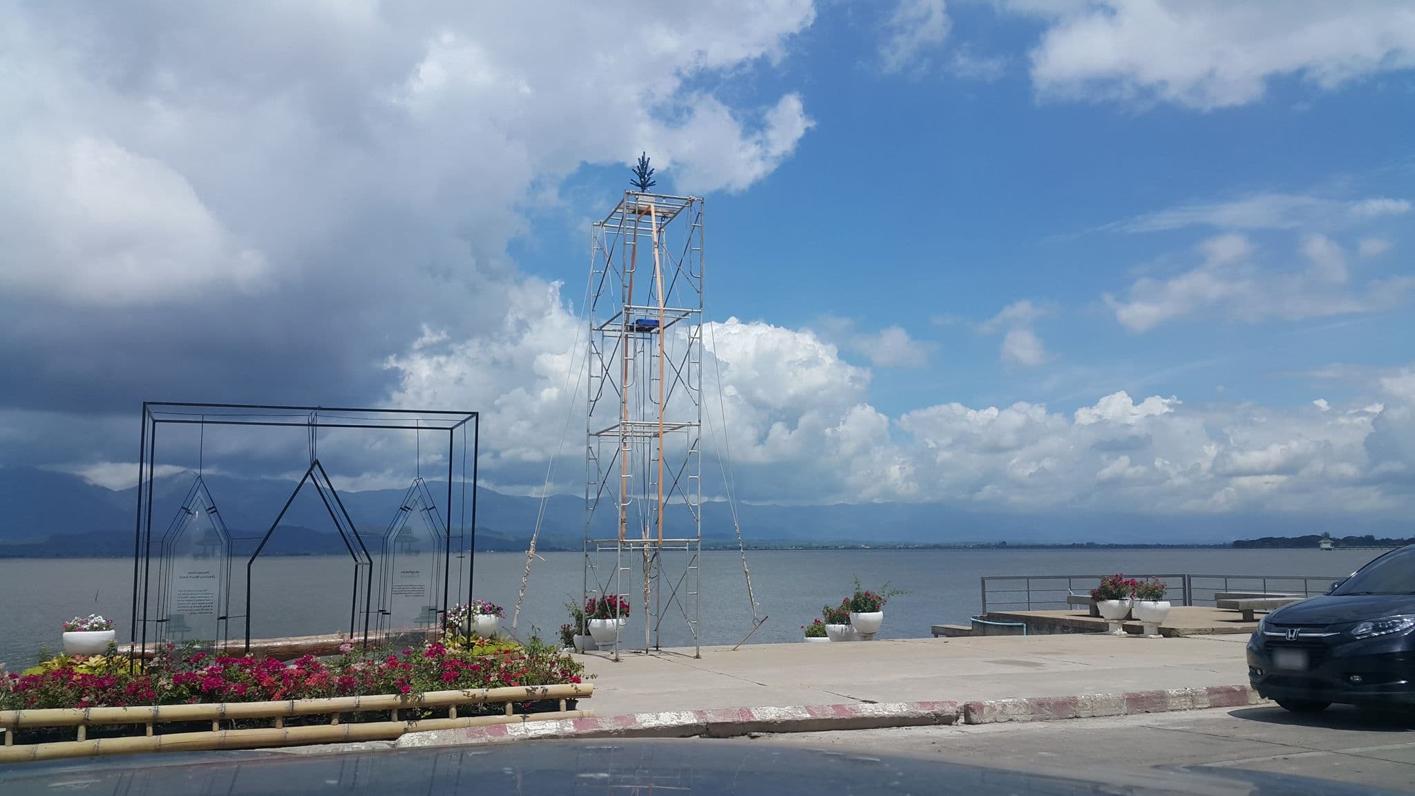Street view near Lerkdee Homestay, Phayao — © jrcarlsen (CC BY-SA · Mapillary)