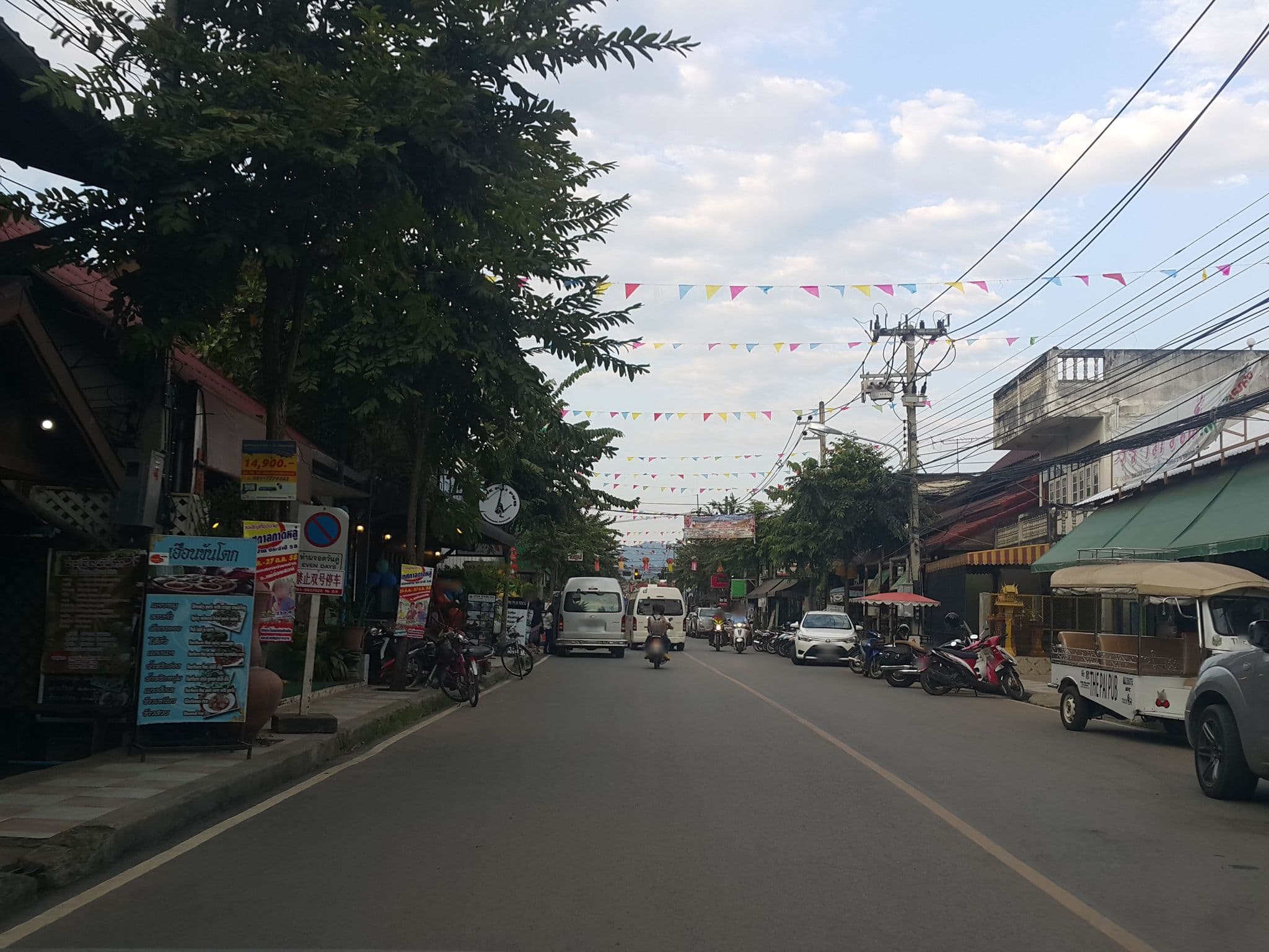 Street view near Pichai House, Pai