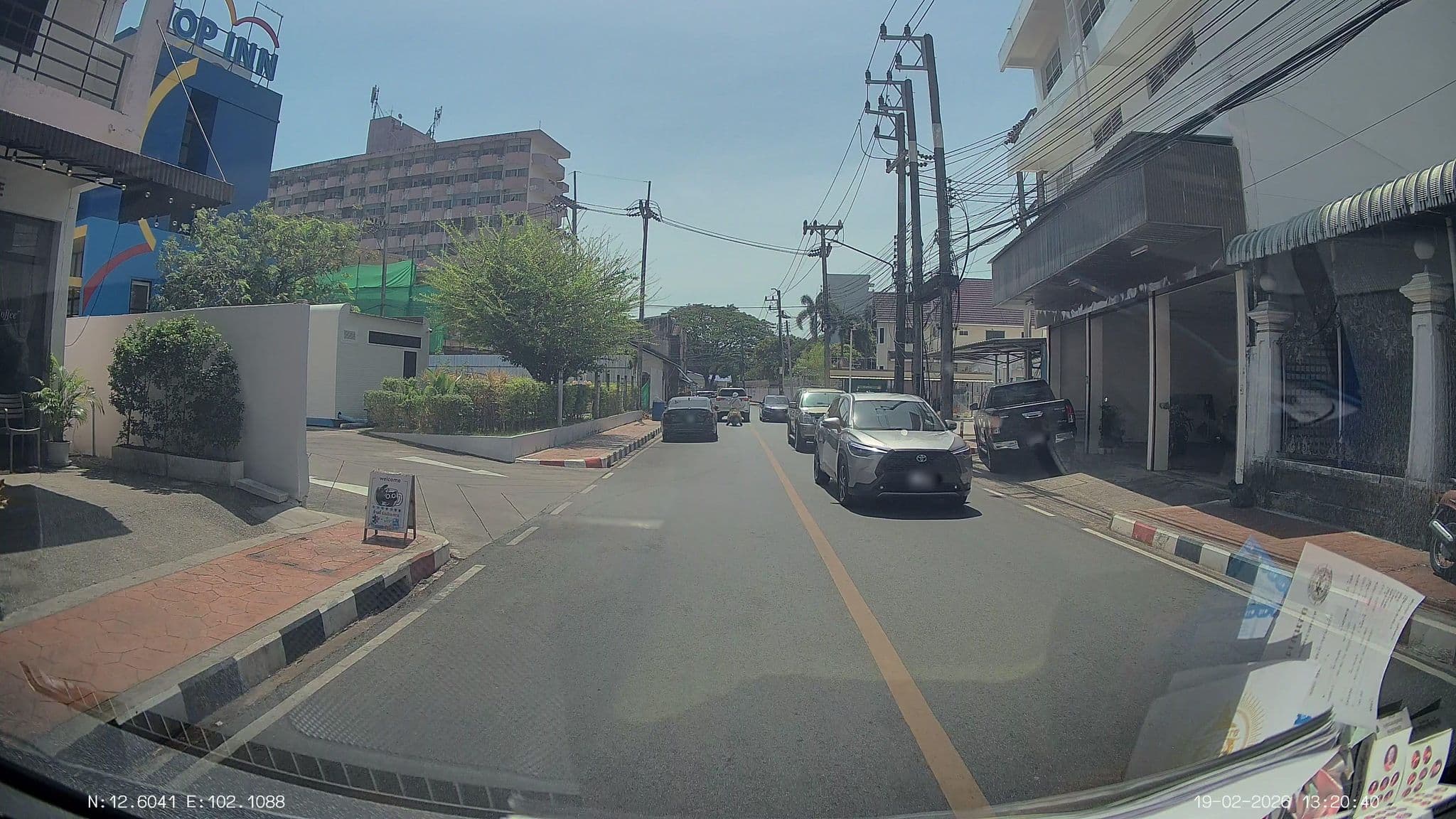 Street view near Hop Inn, Chanthaburi — © ThailandCambodia (CC BY-SA · Mapillary)