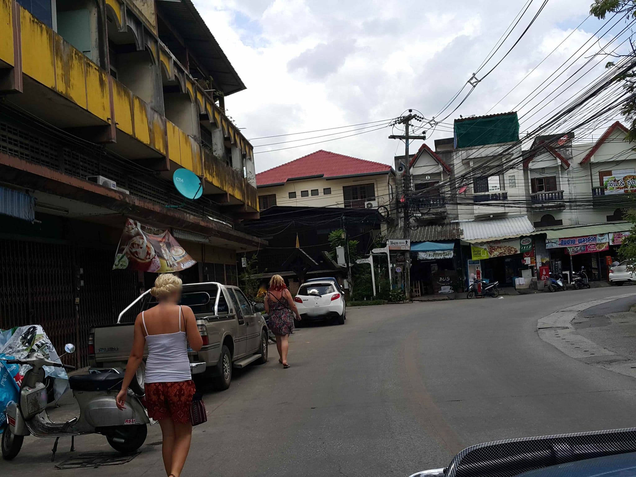 Street view near ZZ House Hostel, Chiang Mai