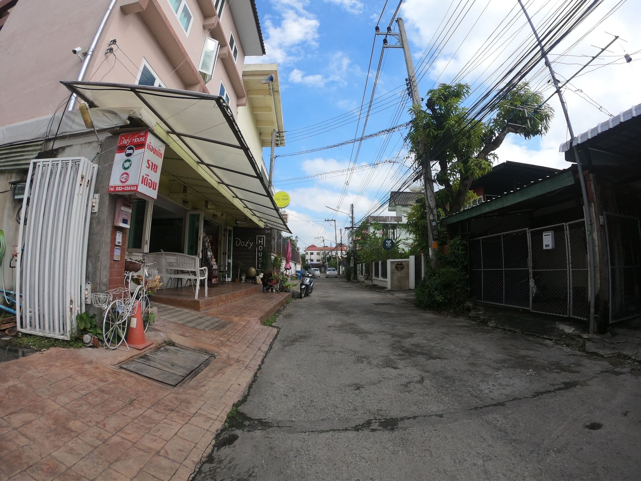Street view near PaRang Art Stay, Chiang Mai — © chanuwath_grab (CC BY-SA · Mapillary)