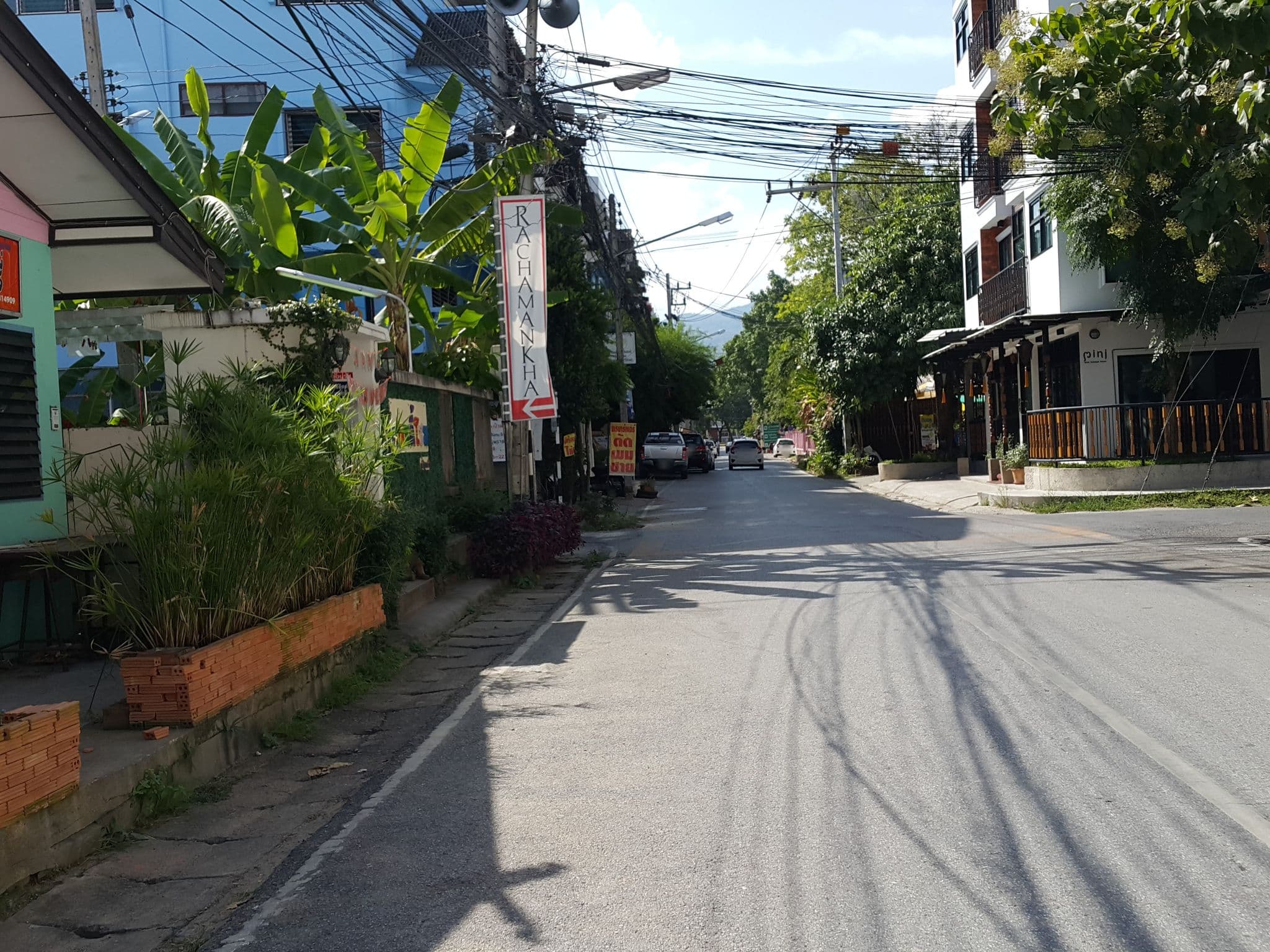 Street view near Cheeva Dee, Chiang Mai