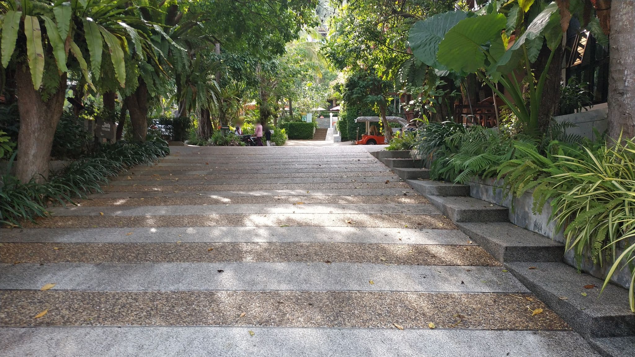 Street view near Phu Pi Maan Resort & Spa, Ban Ao Nang