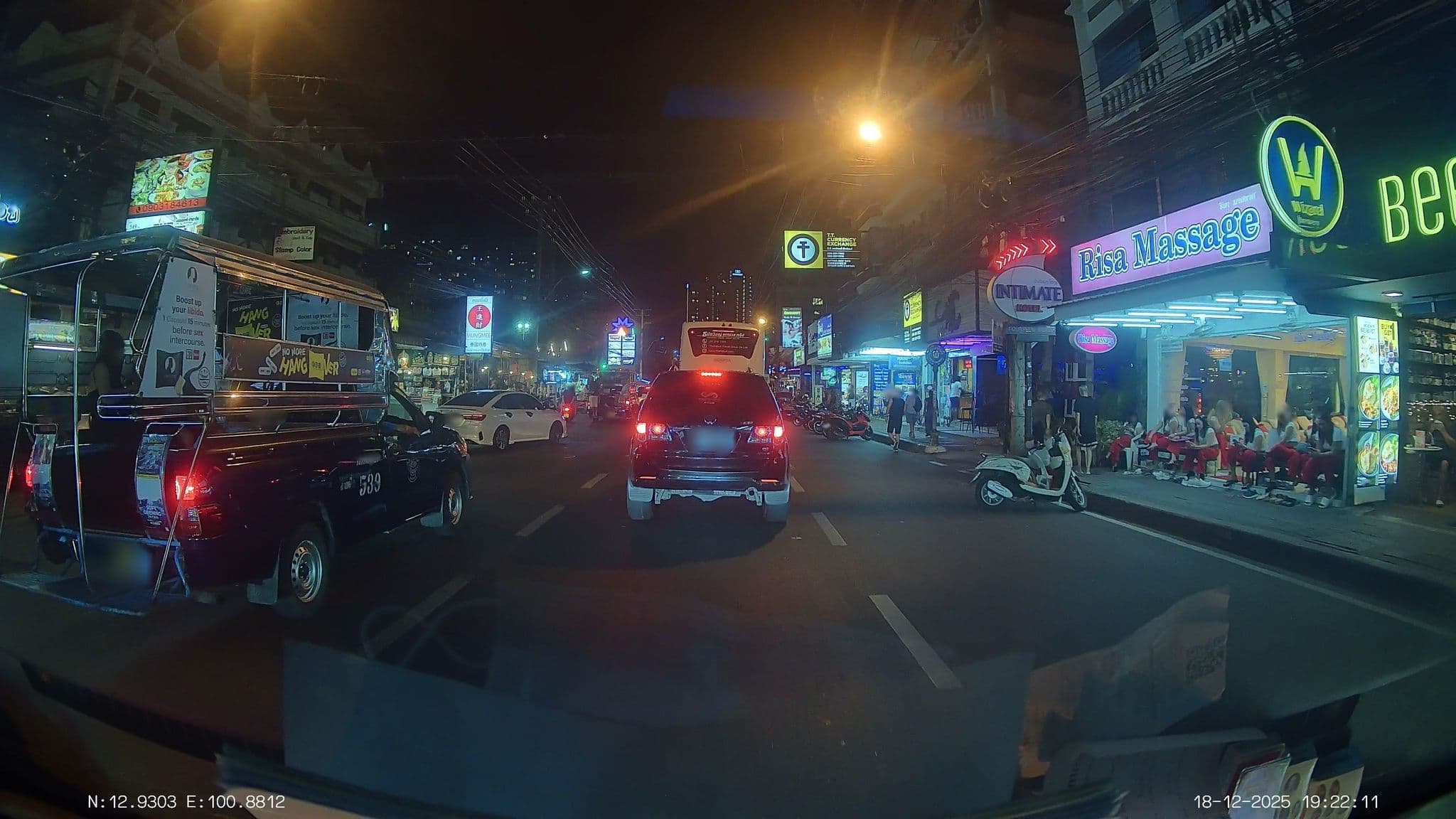 Street view near The Lodge @ Pattaya Beach, Pattaya