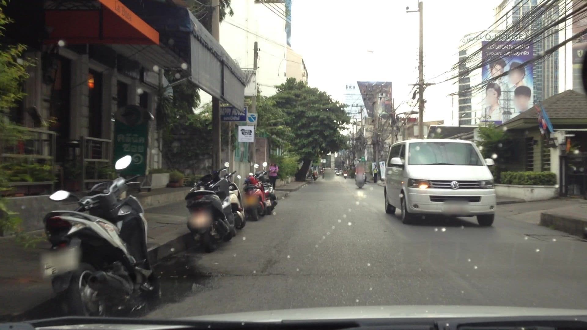 Street view near B1 Residence, Makkasan