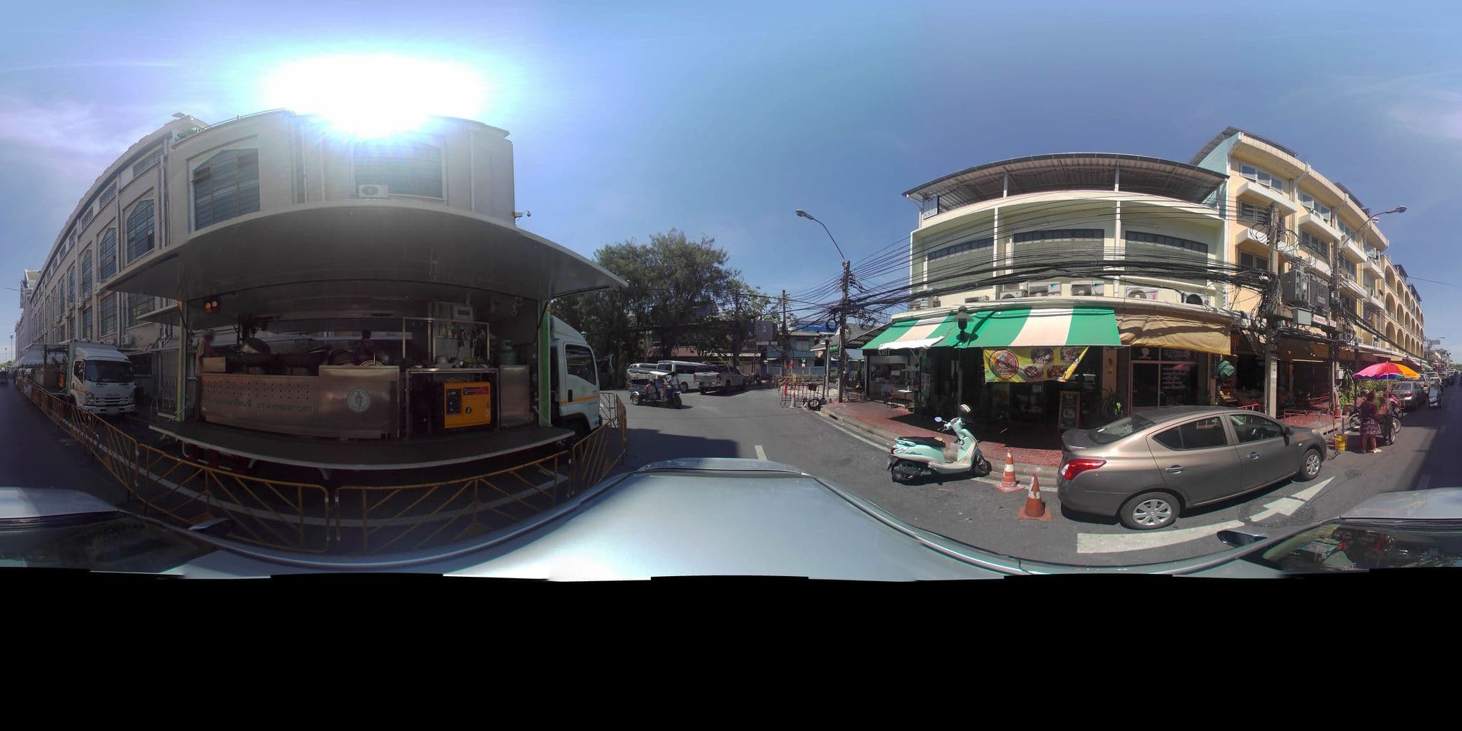 Street view near Krit Hostel & Coffe Bar, Bangkok — © P05466 (CC BY-SA · Mapillary)