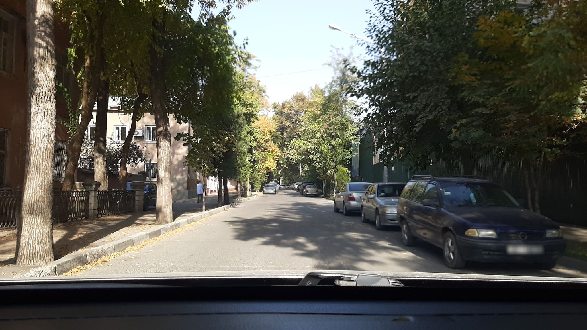 Street view near Жилой дом 2, Dushanbe — © krah (CC BY-SA · Mapillary)